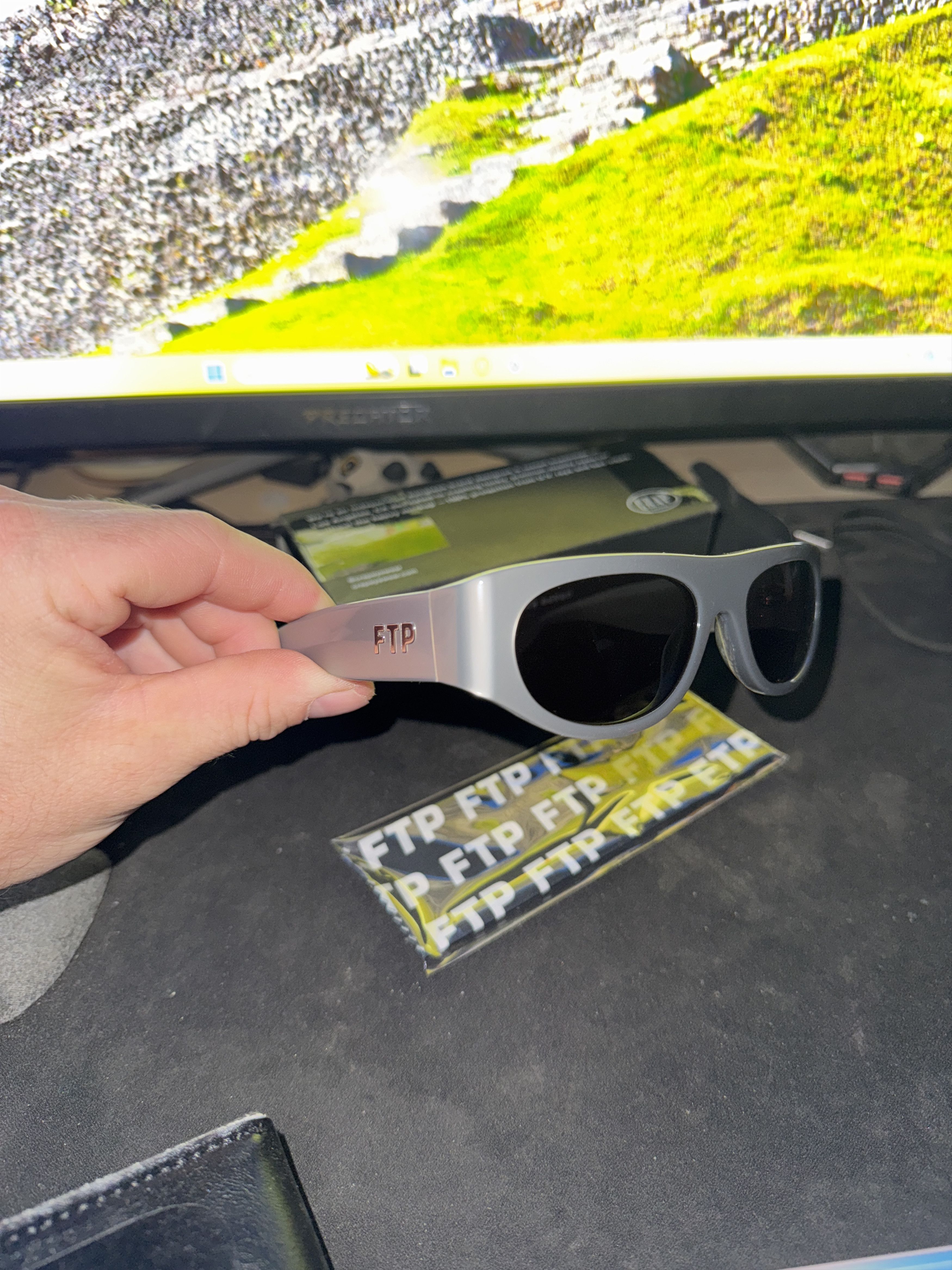 Fuck The Population Loc sunglasses Size ONE SIZE - 4 Thumbnail