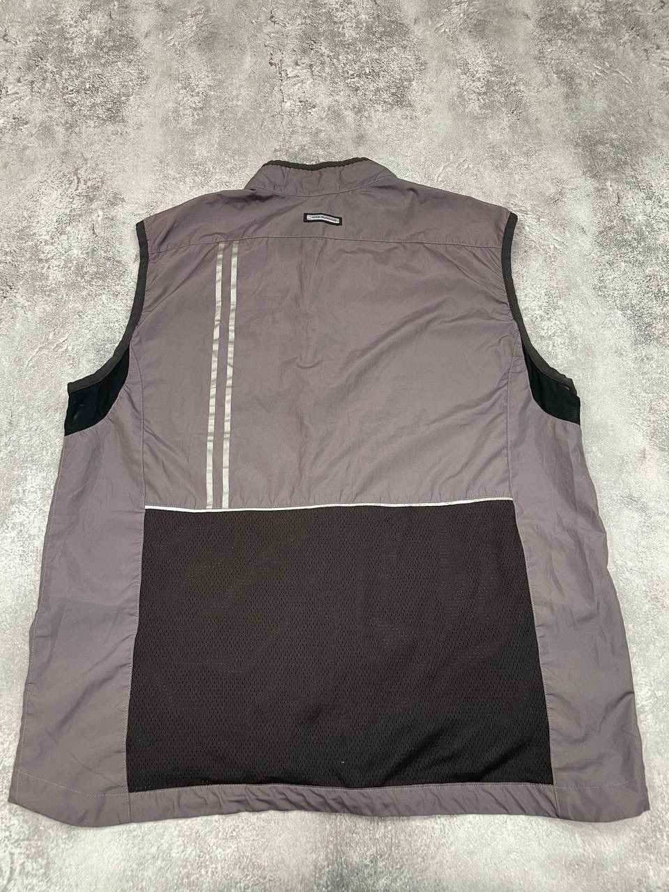 Nike Nike Men Lightweight Running Vest Grey Size XL Size US XL / EU 56 / 4 - 5 Thumbnail