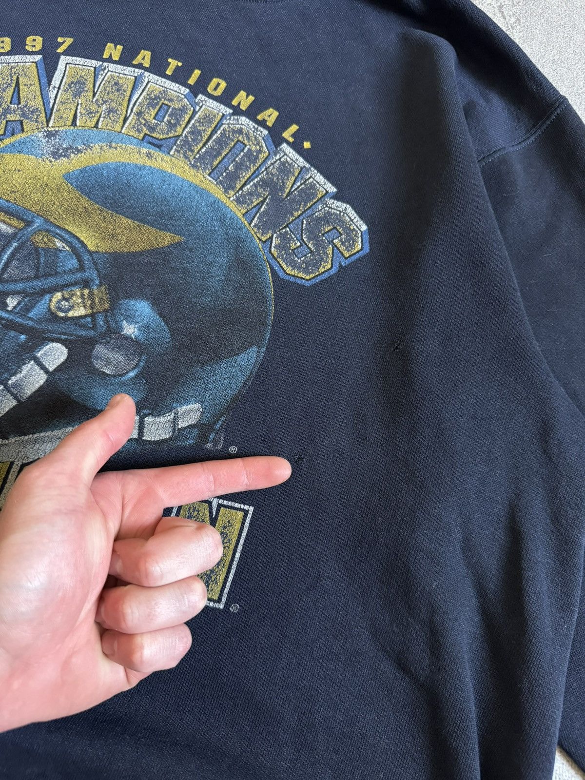 Vintage 90s Retro Champions Michigan 1987 national sweatshirts vntg Size US L / EU 52-54 / 3 - 9 Thumbnail