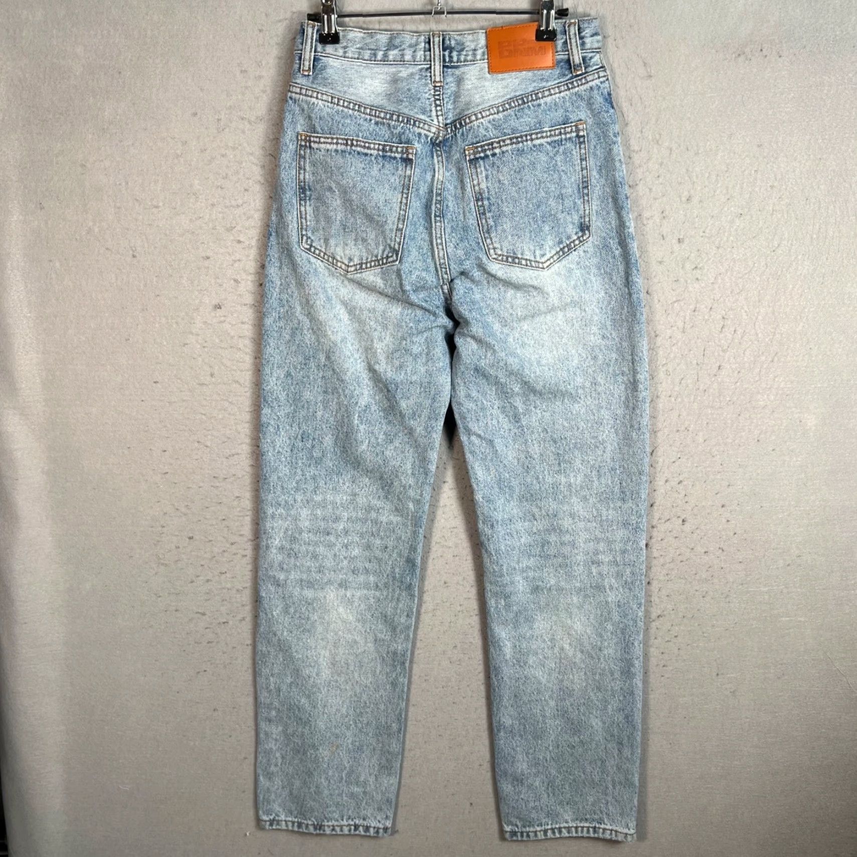 PRINCESS POLLY VINTAGE Princess Polly Light Wash High-Waisted Straight-Leg Jeans Womens Size 0 Size 25" / US 0 / IT 36 - 2 Thumbnail
