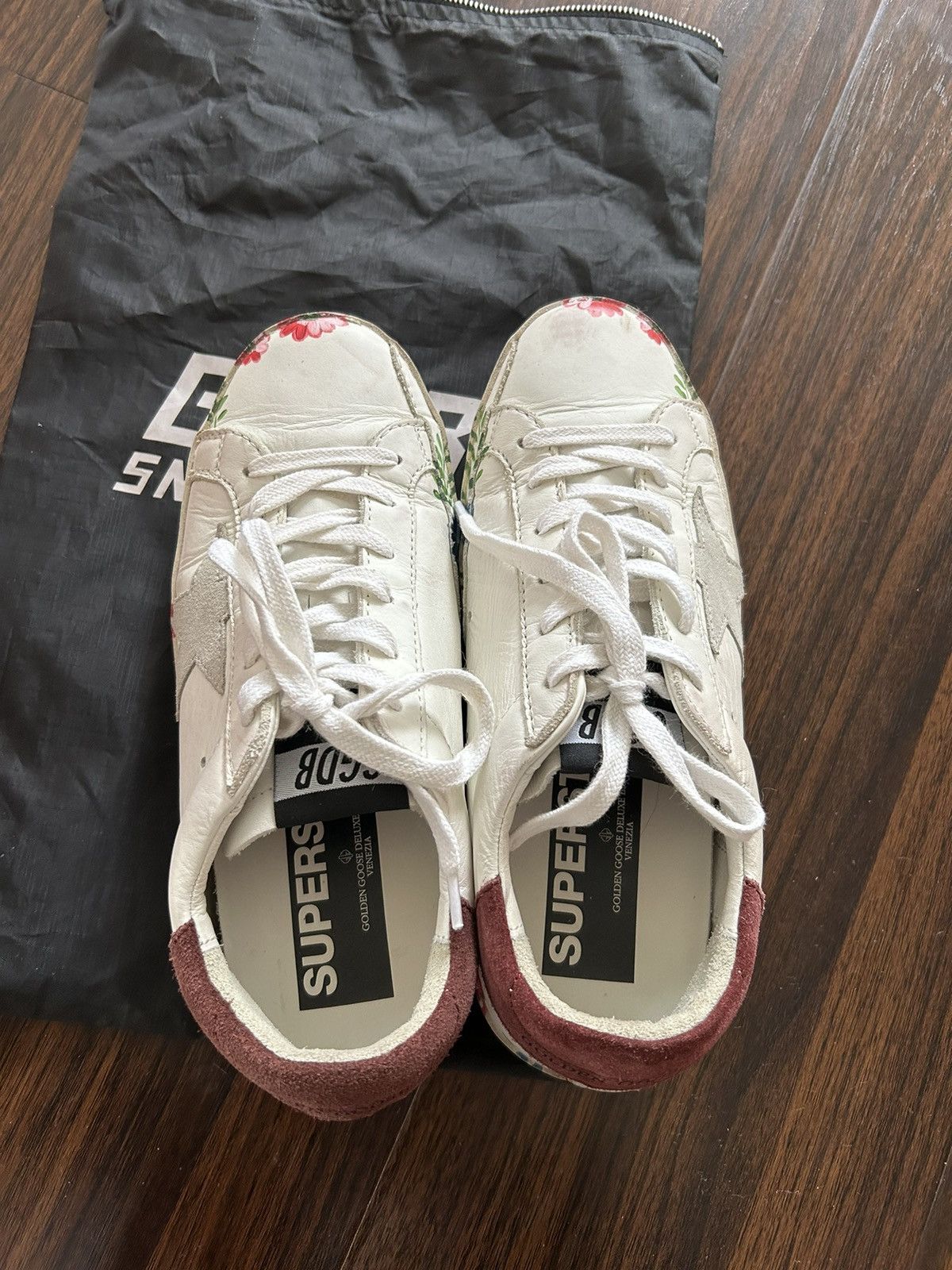 Golden Goose Golden Goose superstar floral painted retro sneakers size 36 Size US 6 / IT 36 - 9 Thumbnail