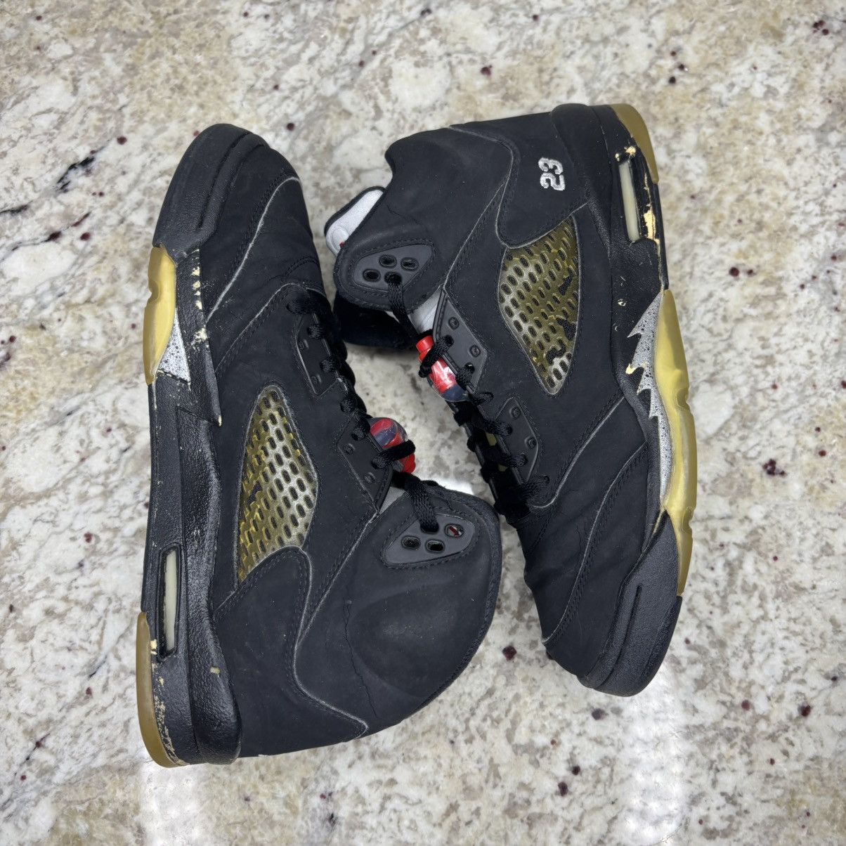 Jordan Brand Size 6y-Jordan 5 Metallic 2006 Gs Worn W/Box Size US 6 / EU 39 - 15 Thumbnail