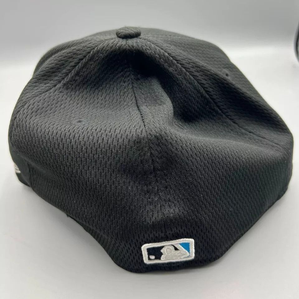 New Era Florida Marlins Hat Men 7 1/4 59Fifty New Era MLB Fitted Cap Size ONE SIZE - 6 Thumbnail
