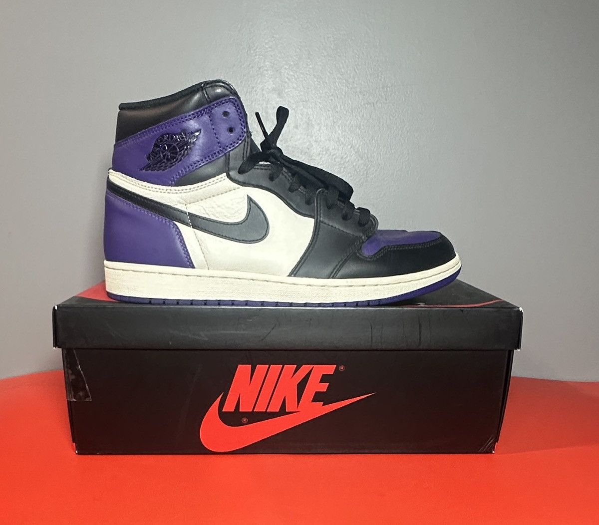 Jordan Brand Size 10.5 - Air Jordan 1 Retro OG High Court Purple Size US 10.5 / EU 43-44 - 1 Thumbnail