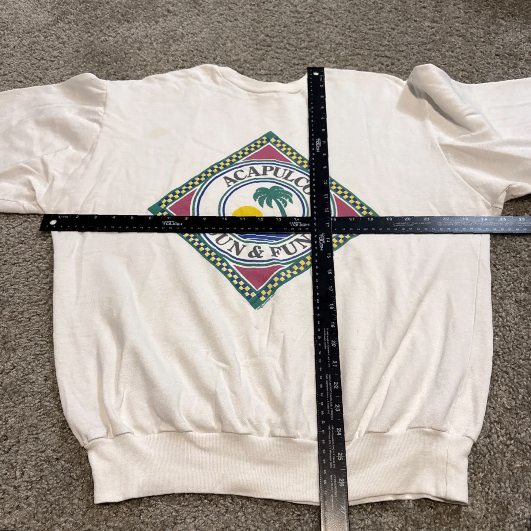 Vintage VINTAGE 1986 Acapulco Sun & Fun Mexico Beach Club Sweatshirt Large White Men Crewneck Pullover Sweatshirt Size US L / EU 52-54 / 3 - 5 Thumbnail
