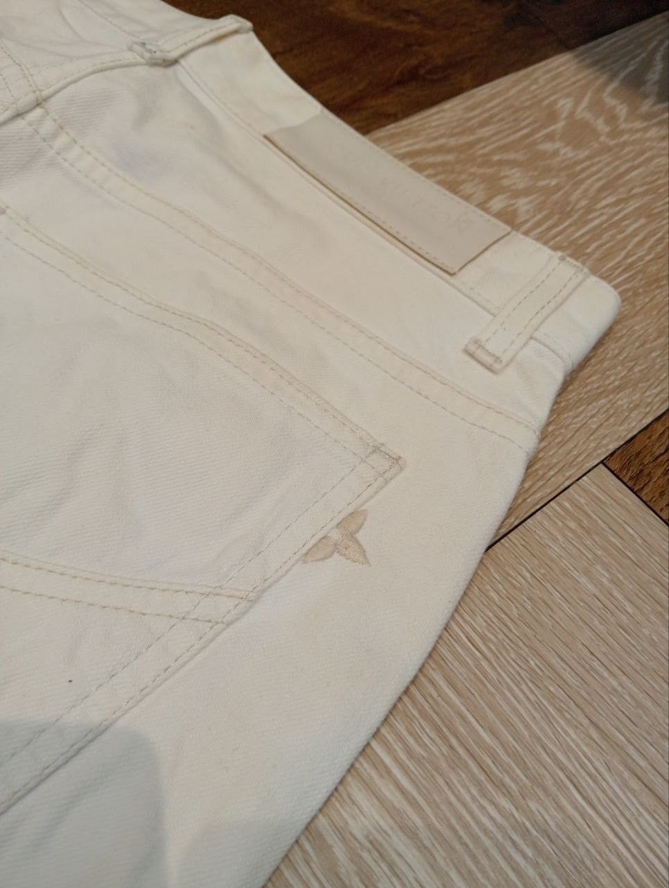 Louis Vuitton LUXURY LOUIS VUITTON DENIM PANTS - WHITE Size US 31 - 14 Thumbnail
