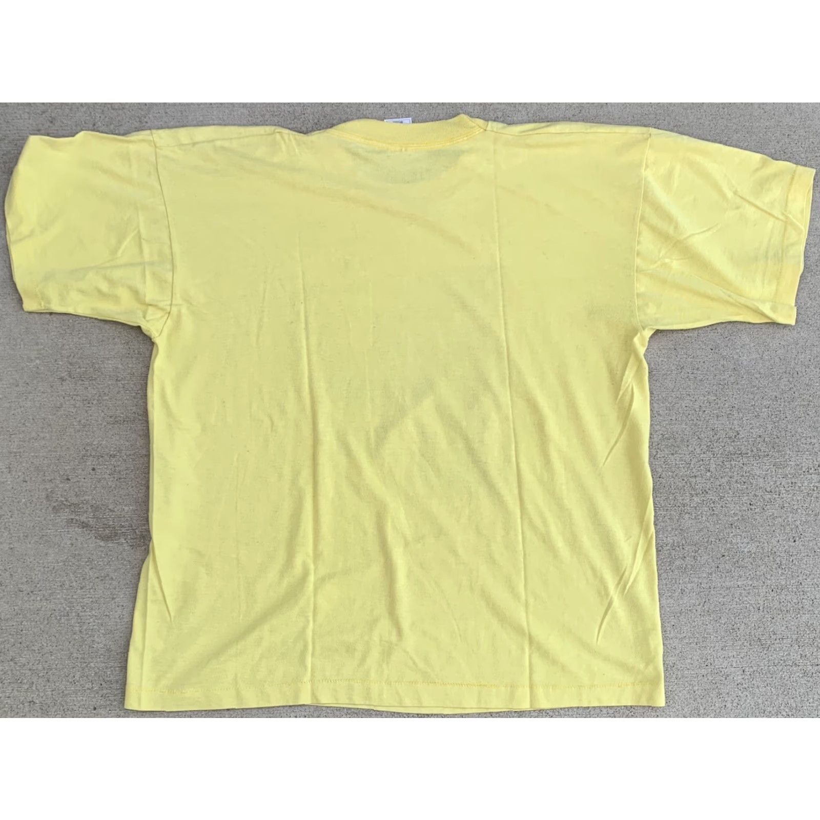 Vintage VINTAGE California T-Shirt Mens XL Yellow Rose Graphic Single Stitch Crew Neck Short Sleeve Roses Size US XL / EU 56 / 4 - 2 Thumbnail