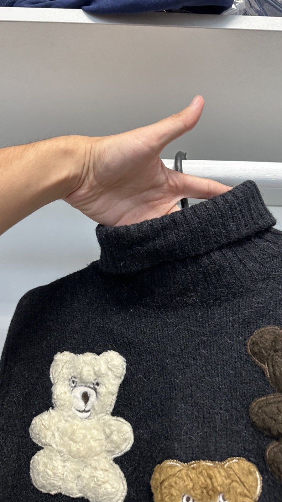 Moschino Archival Moschino Couture 90s Runway Teddy Bear Knit Sweater Size US XS / EU 42 / 0 - 6 Thumbnail