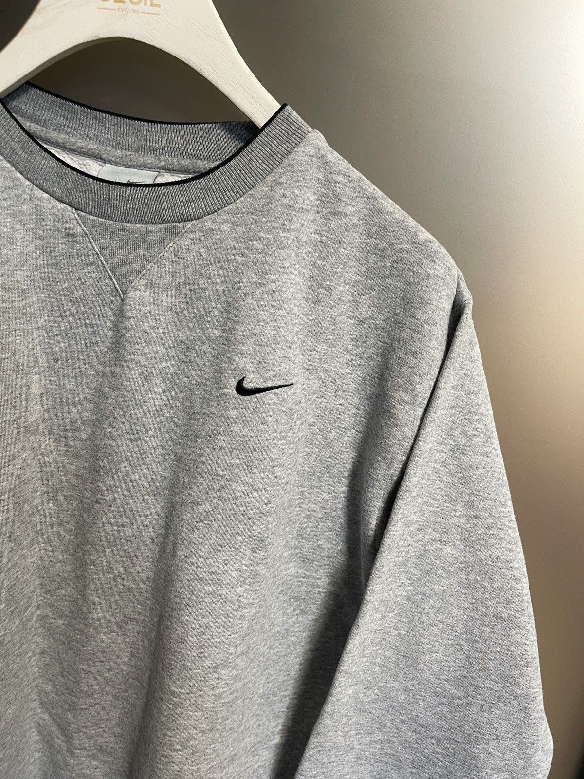 Vintage Vintage Y2K Nike Mini Swoosh Crewneck Sweatshirt sweater XS Size US XS / EU 42 / 0 - 2 Thumbnail