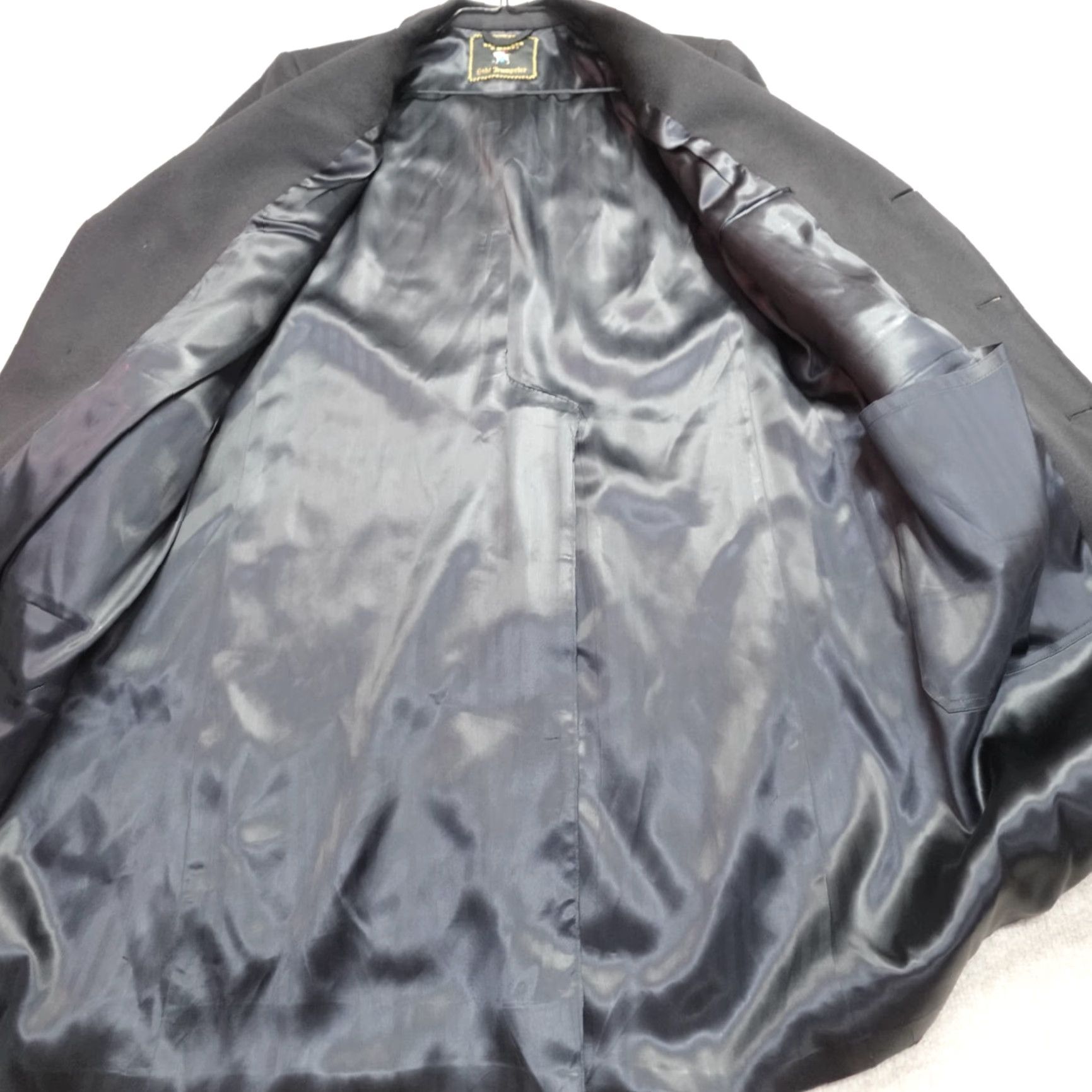 Hart Schaffner Marx VINTAGE Hart Schaffner Marx Overcoat Jacket 46 Black Solid Wool Gold Trumpeter Mens Size US S / EU 44-46 / 1 - 4 Thumbnail