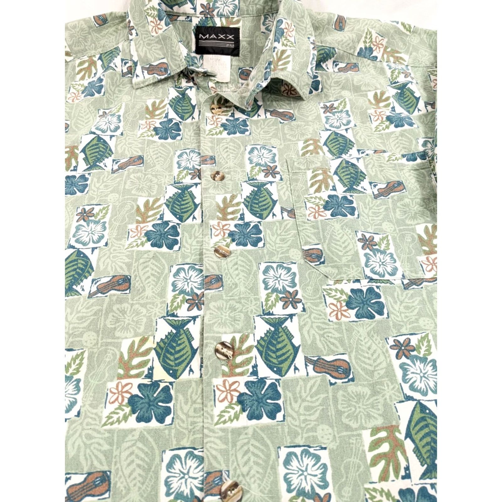 Vintage VINTAGE Maxx FM Hawaiian Shirt Men's Size Large Short Sleeve Button Up Tropical Gray Floral Pattern Casual Button-Up Shirts Mens Size US L / EU 52-54 / 3 - 5 Thumbnail