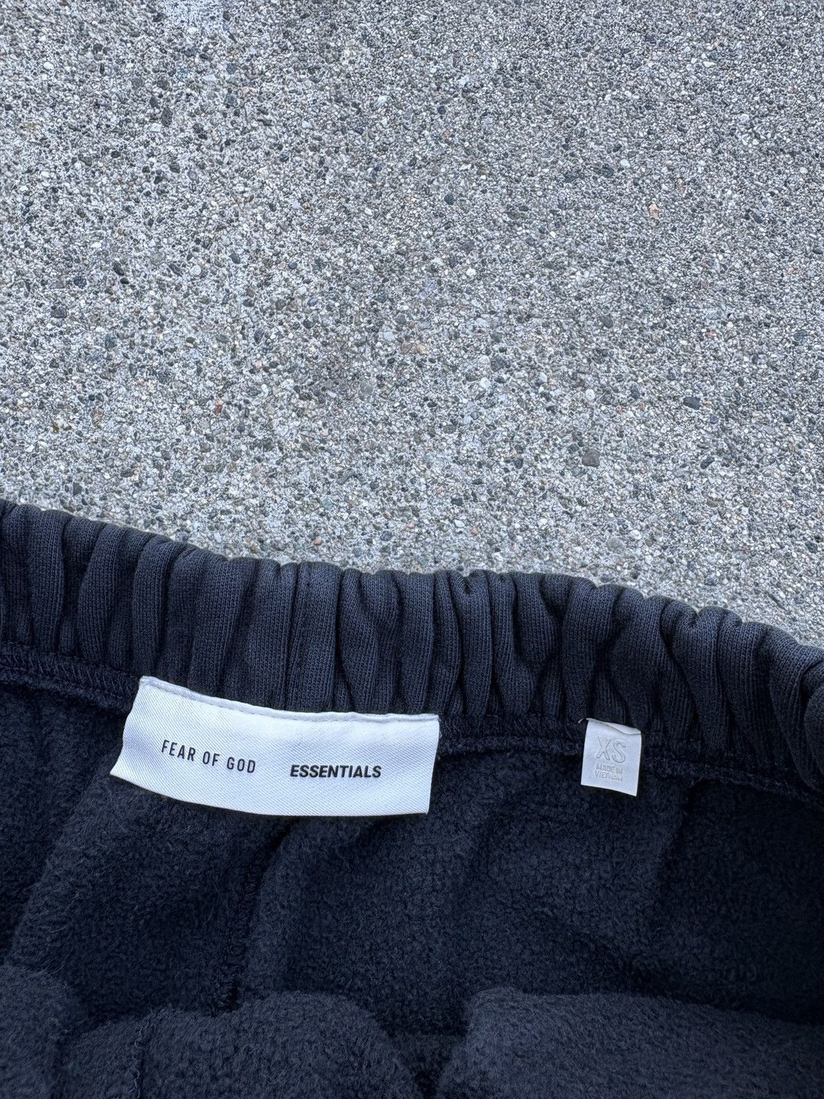 Fear of God Black Fear of God Essentials Fleece Flare Sweatpants Sz. S Size US 32 / EU 48 - 4 Thumbnail
