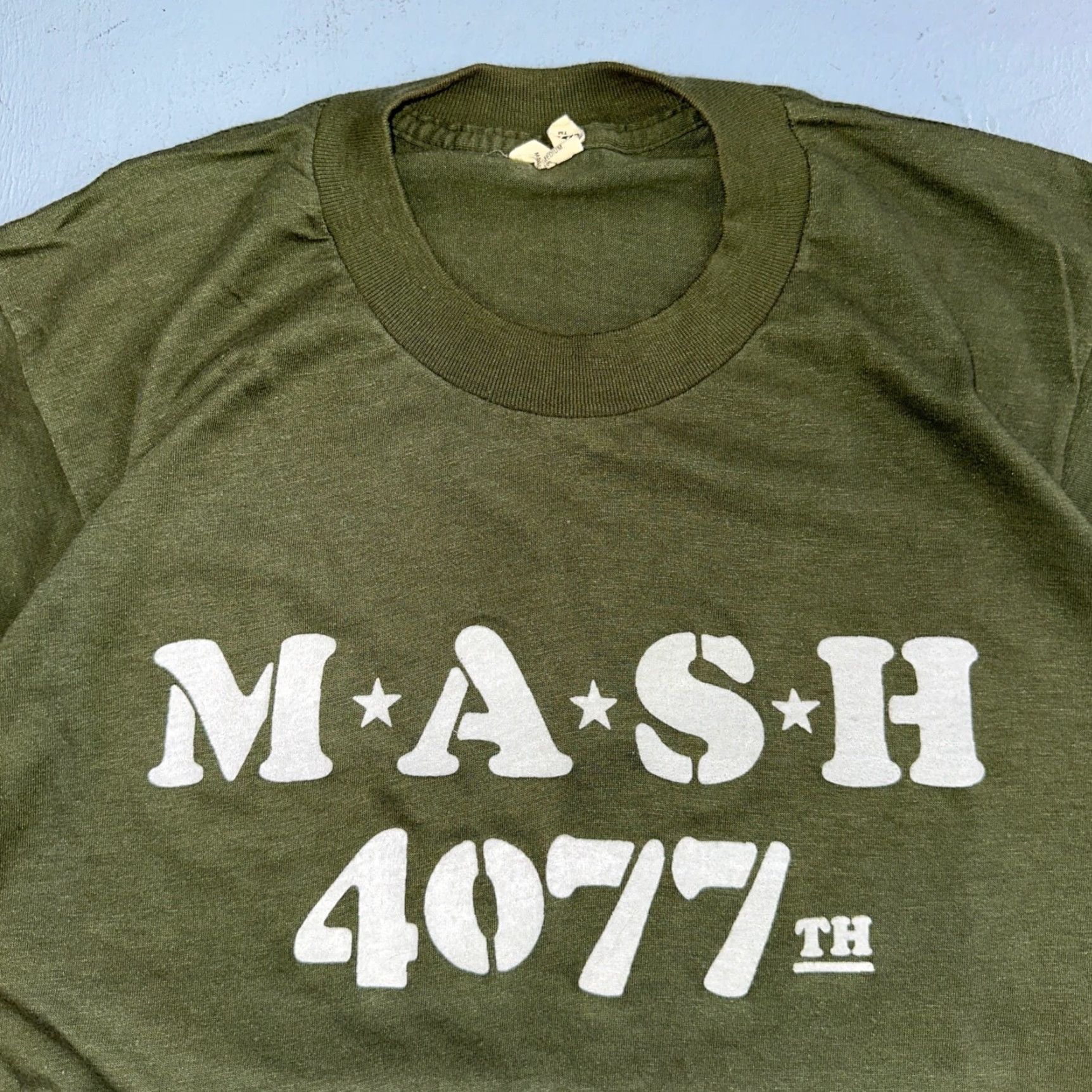 Vintage VINTAGE Screen Stars T-Shirt Men Large Green 80s 70s 90s Mash Army Sun Run 4077 Graphic Print Size US L / EU 52-54 / 3 - 2 Thumbnail