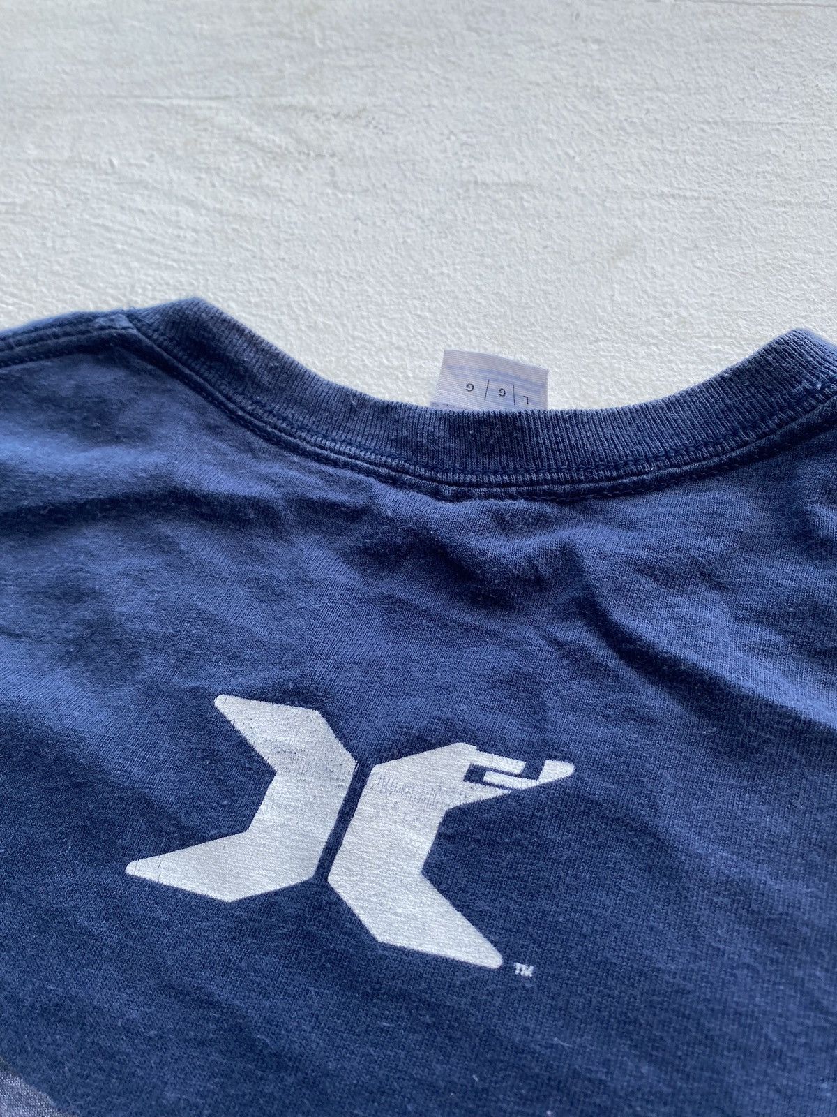 Other 🔥VNTG Taser x2 Axon Electrical Weapon Gun Logo Art Tee Mens Size US L / EU 52-54 / 3 - 5 Thumbnail