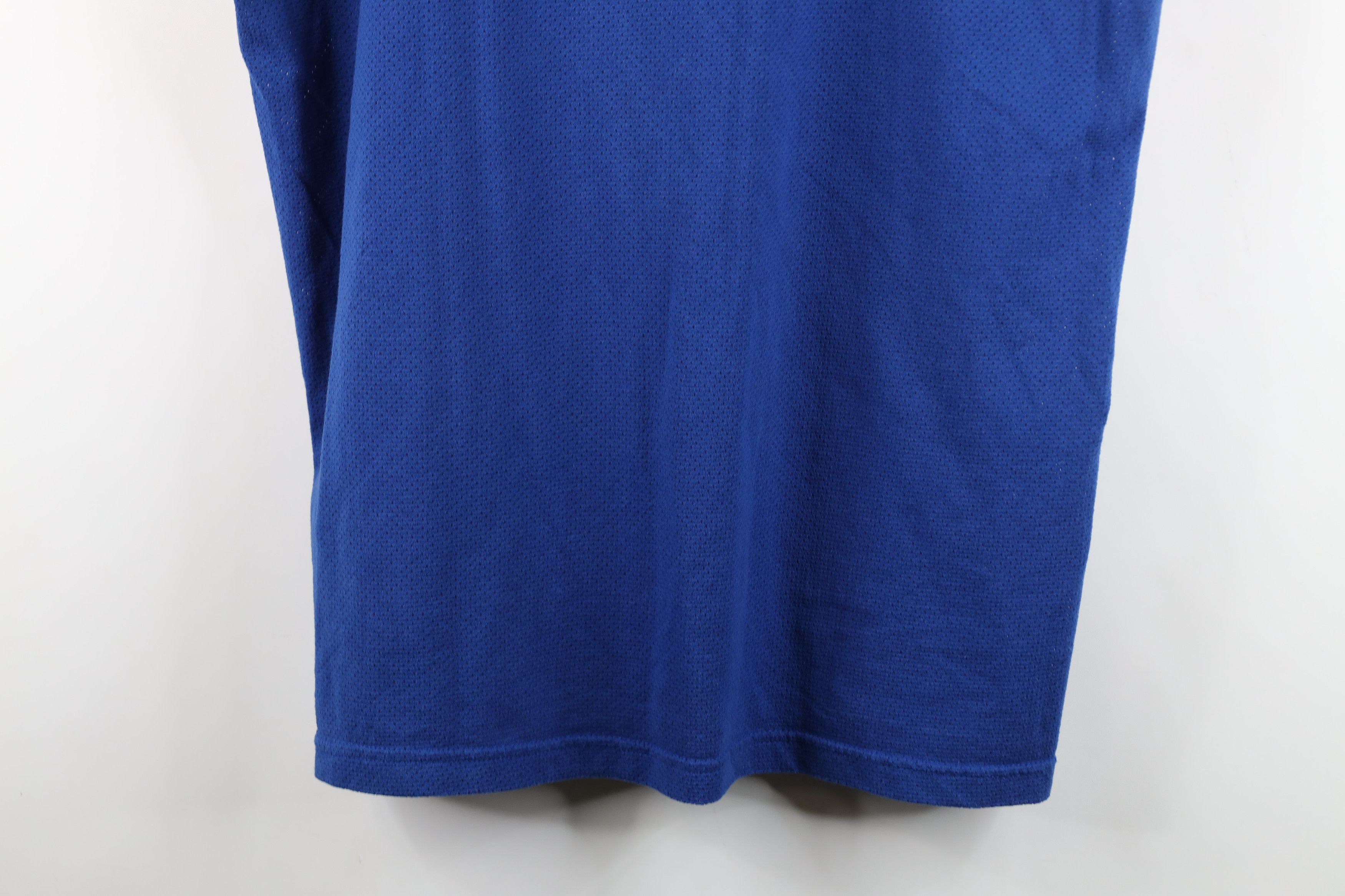 Vintage Vintage 90s Streetwear Mesh Sleeveless Muscle T-Shirt Blue Size US L / EU 52-54 / 3 - 3 Thumbnail