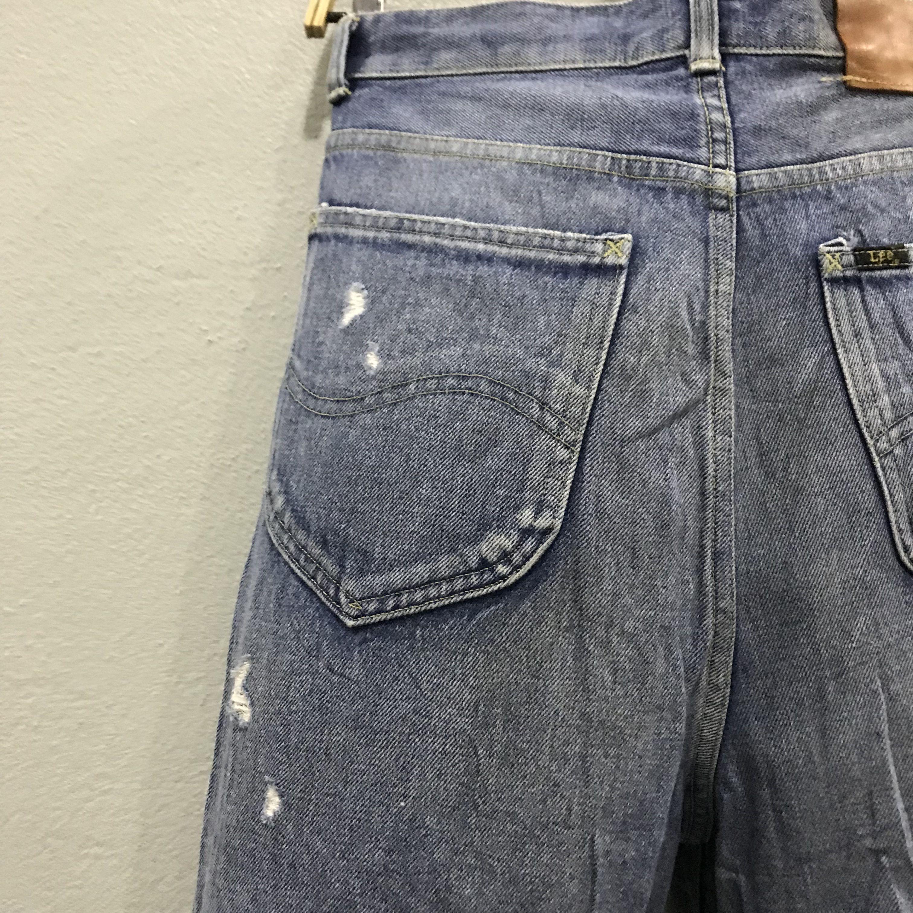 Lee Vintage Lee Distressed Wide Leg High Waist Ripped Knee Size US 26 / EU 42 - 12 Thumbnail