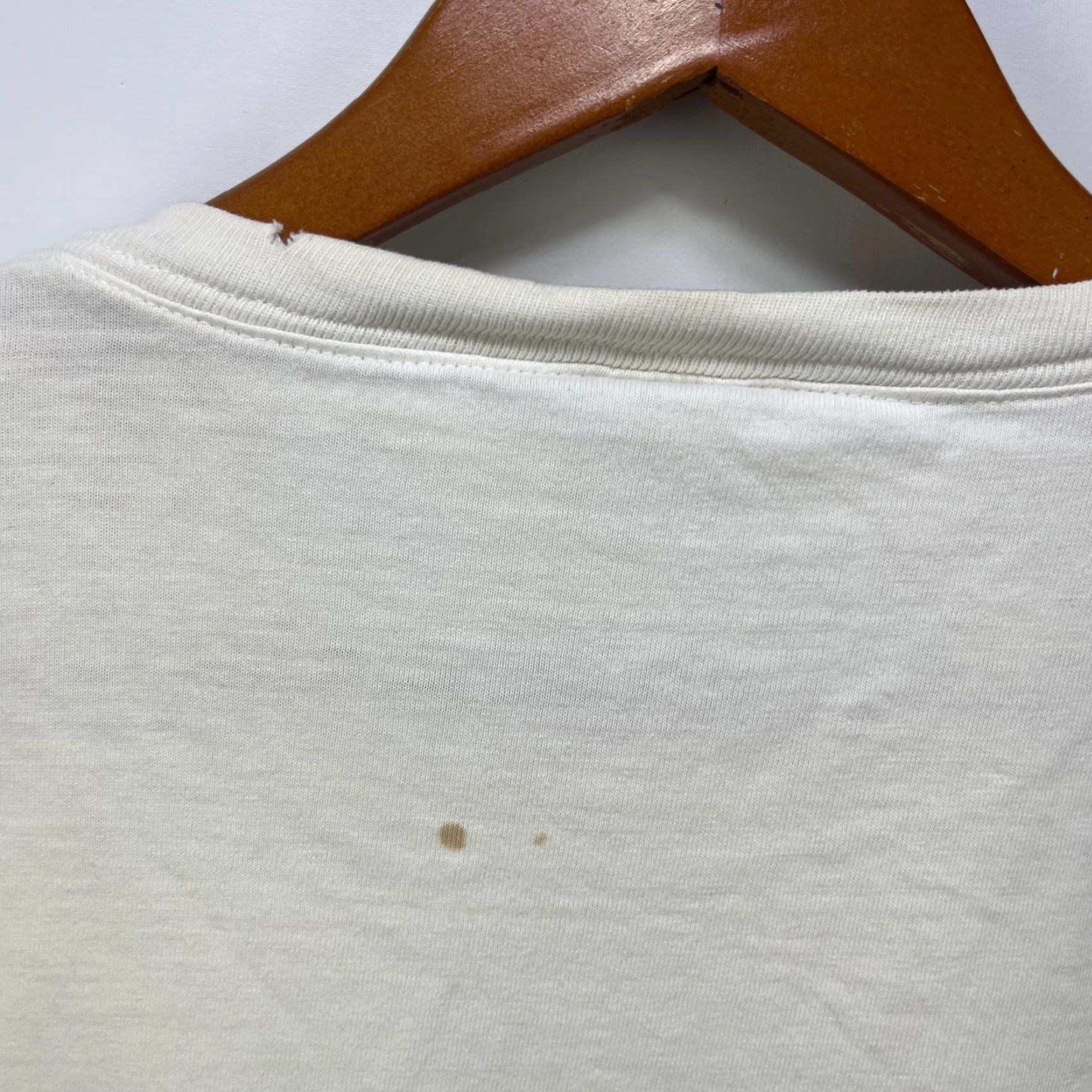 Vintage VINTAGE University Of Hawaii T Shirt 80s 90s Graphic Print Short Sleeve Crew Neck White Cotton M Mens Size US M / EU 48-50 / 2 - 7 Thumbnail