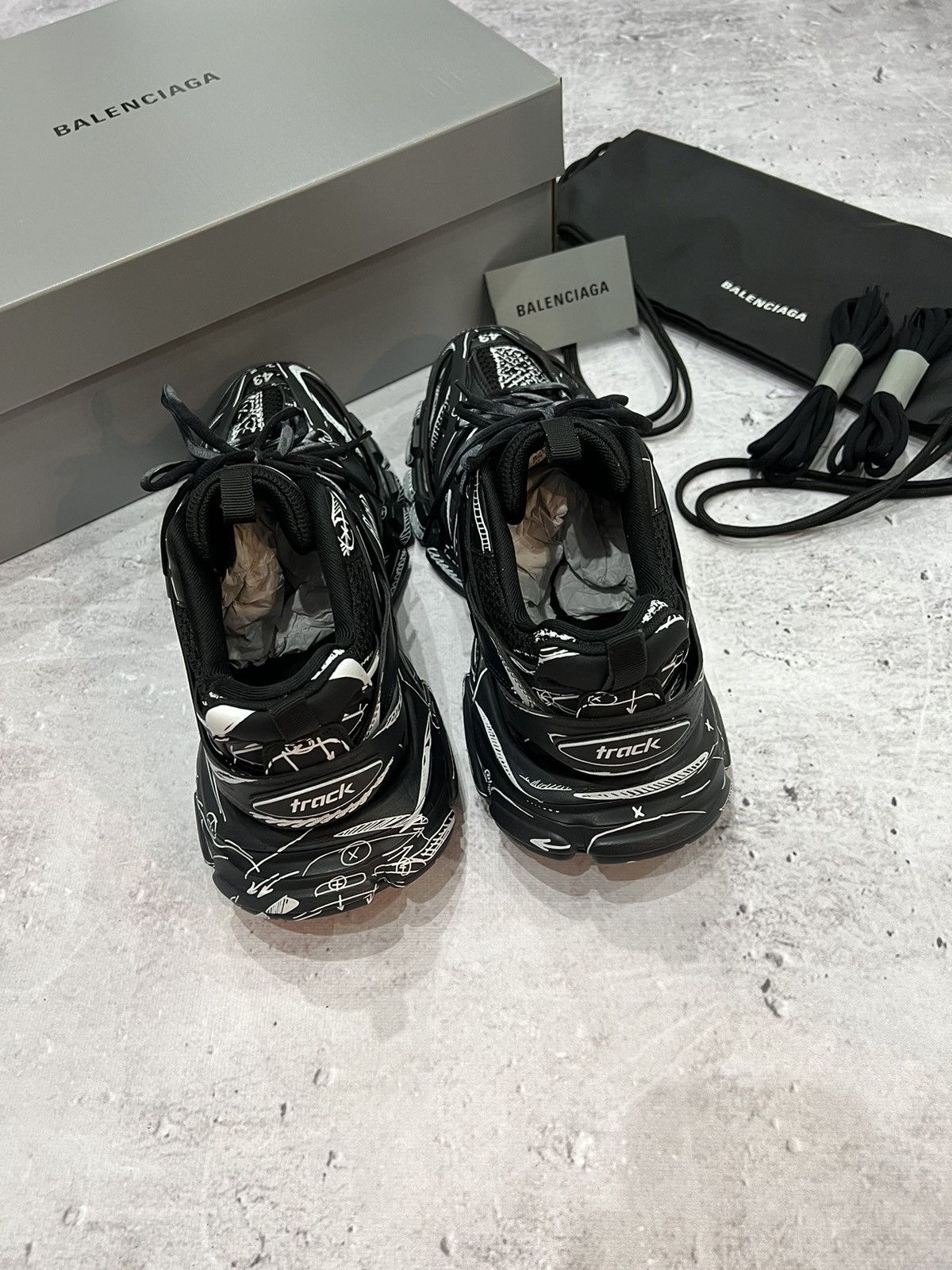 Balenciaga Balenciaga Track Sneaker Sketch Graffiti Size US 10 / EU 43 - 5 Thumbnail