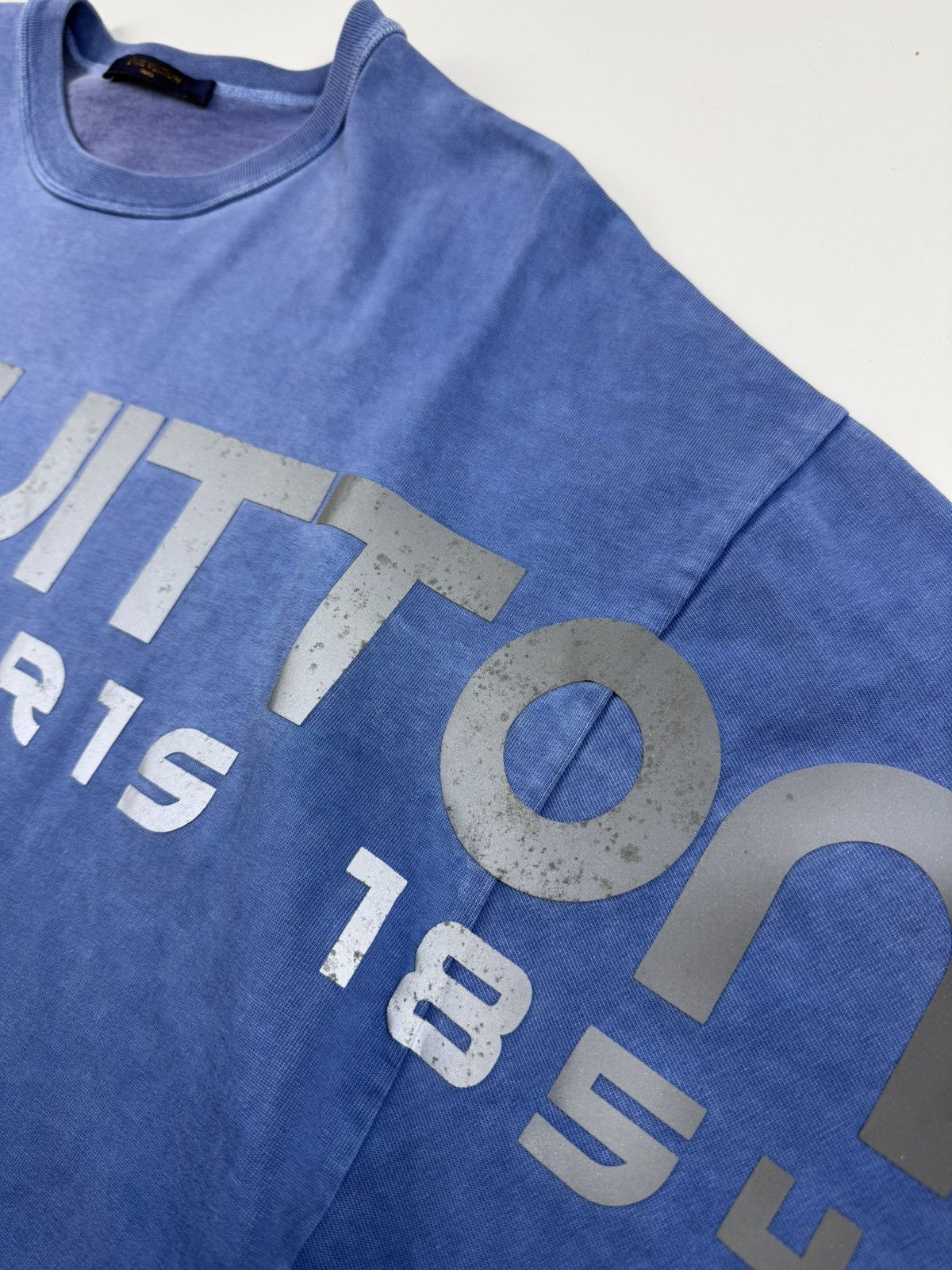 Louis Vuitton Louis Vuitton S/S’18 Oversized Reflective Logo Tee Size US M / EU 48-50 / 2 - 7 Thumbnail