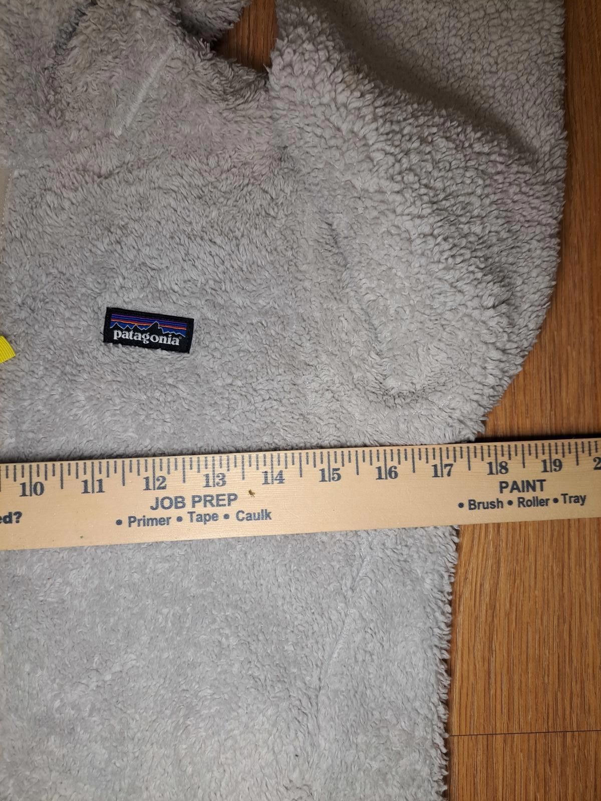 Patagonia Patagonia High Pile Fleece Hoodie Jacket Kids Large 12 White Size US L / EU 52-54 / 3 - 7 Thumbnail