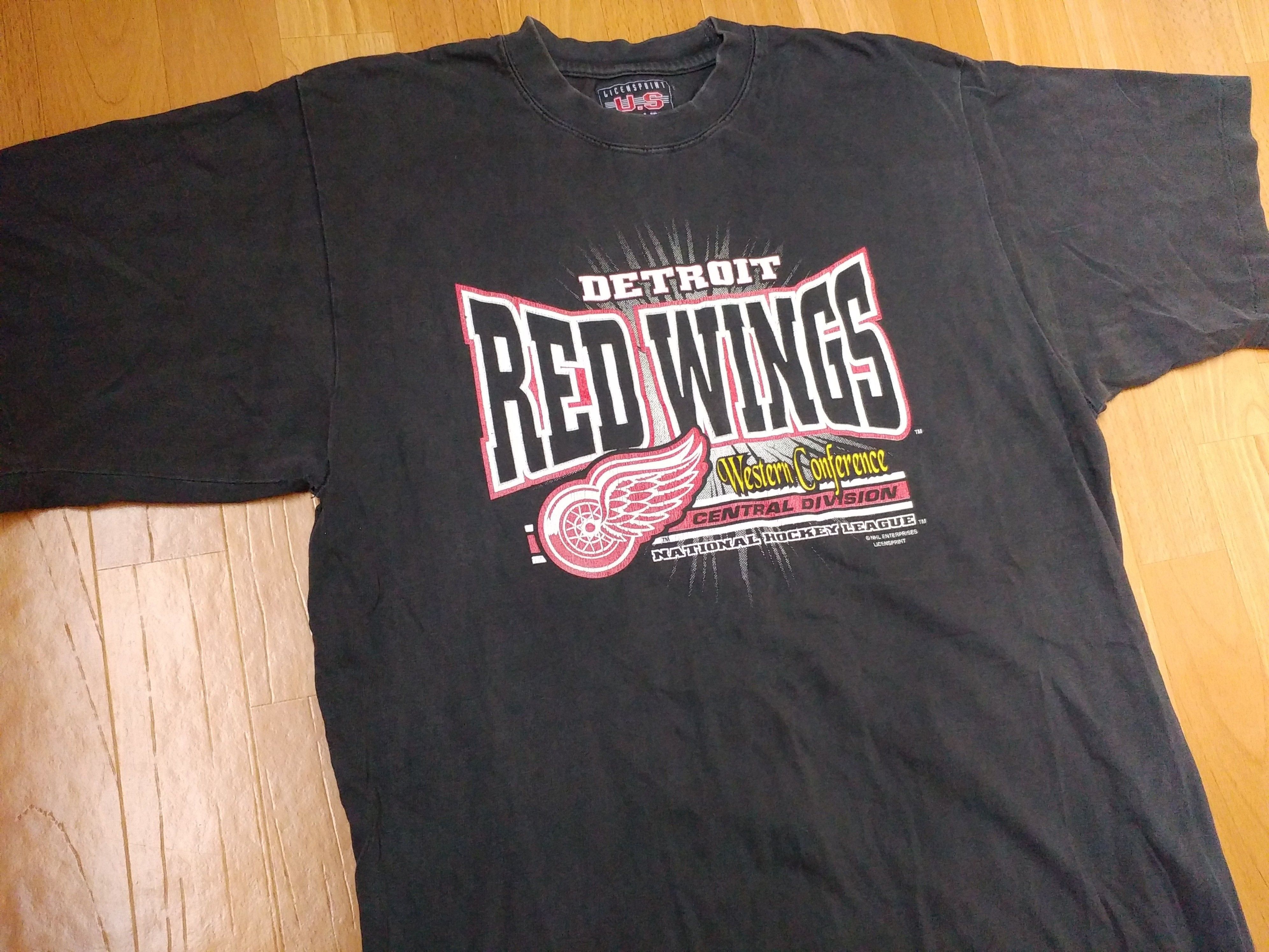 NHL NHL Detroit Red Wings jersey vintage t-shirt 90s hip-hop L Size US L / EU 52-54 / 3 - 1 Thumbnail