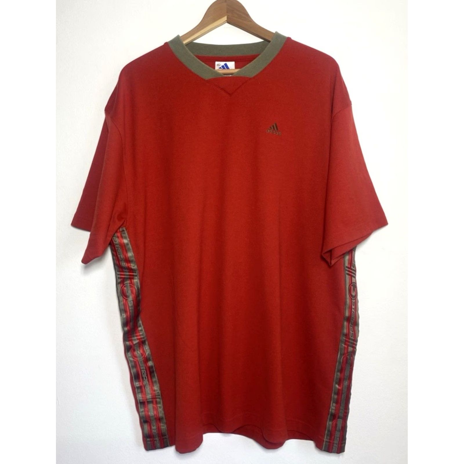 Adidas VINTAGE adidas 3 Stripes Tee Men’s 90s V-Neck XL Red Shirt T-Shirt Logo 1990s Decade Mens Size US XL / EU 56 / 4 - 2 Thumbnail