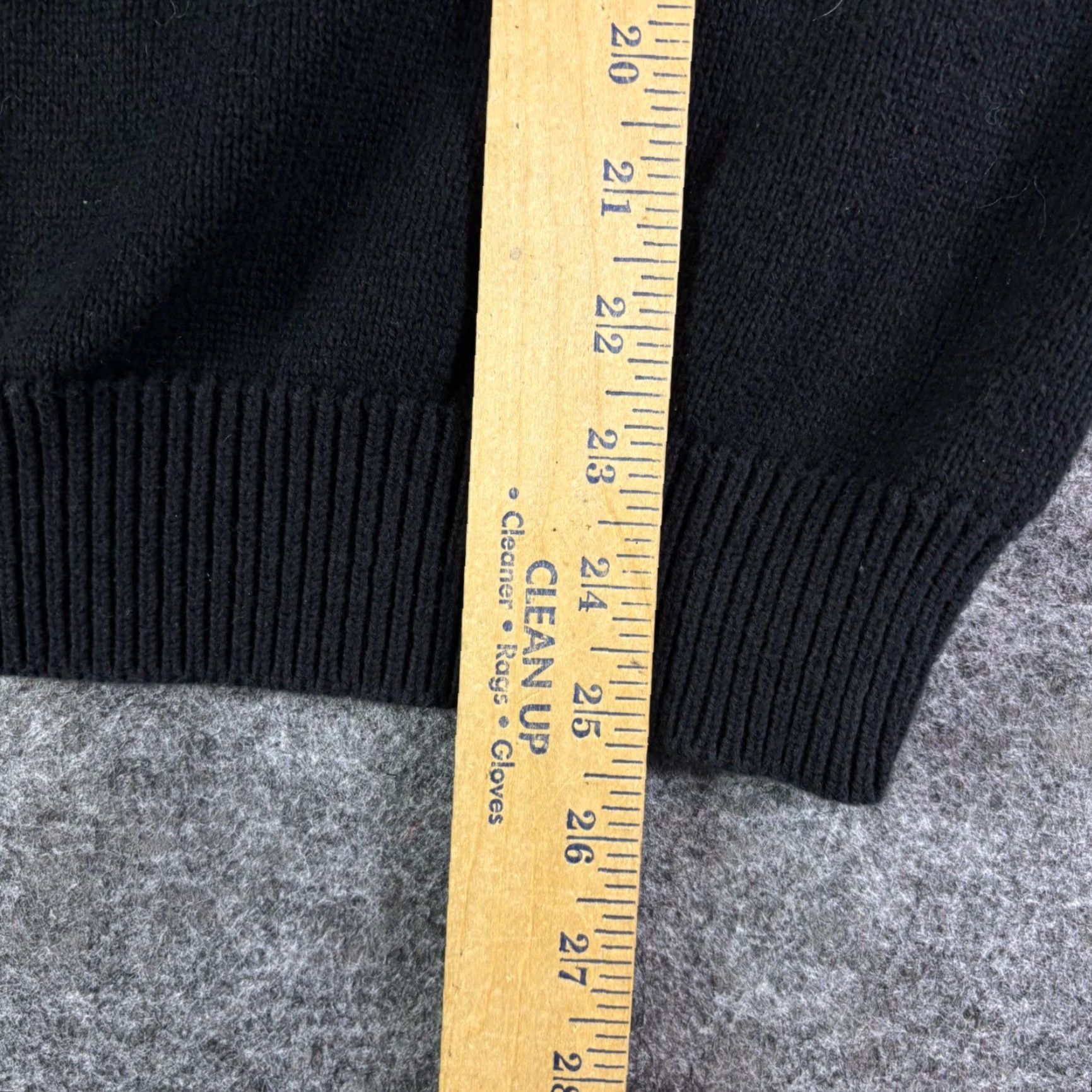 Gap Gap Black V-Neck Sleeveless Sweater Vest Mens L Cotton Classic Vintage Style Vest Size US L / EU 52-54 / 3 - 4 Thumbnail