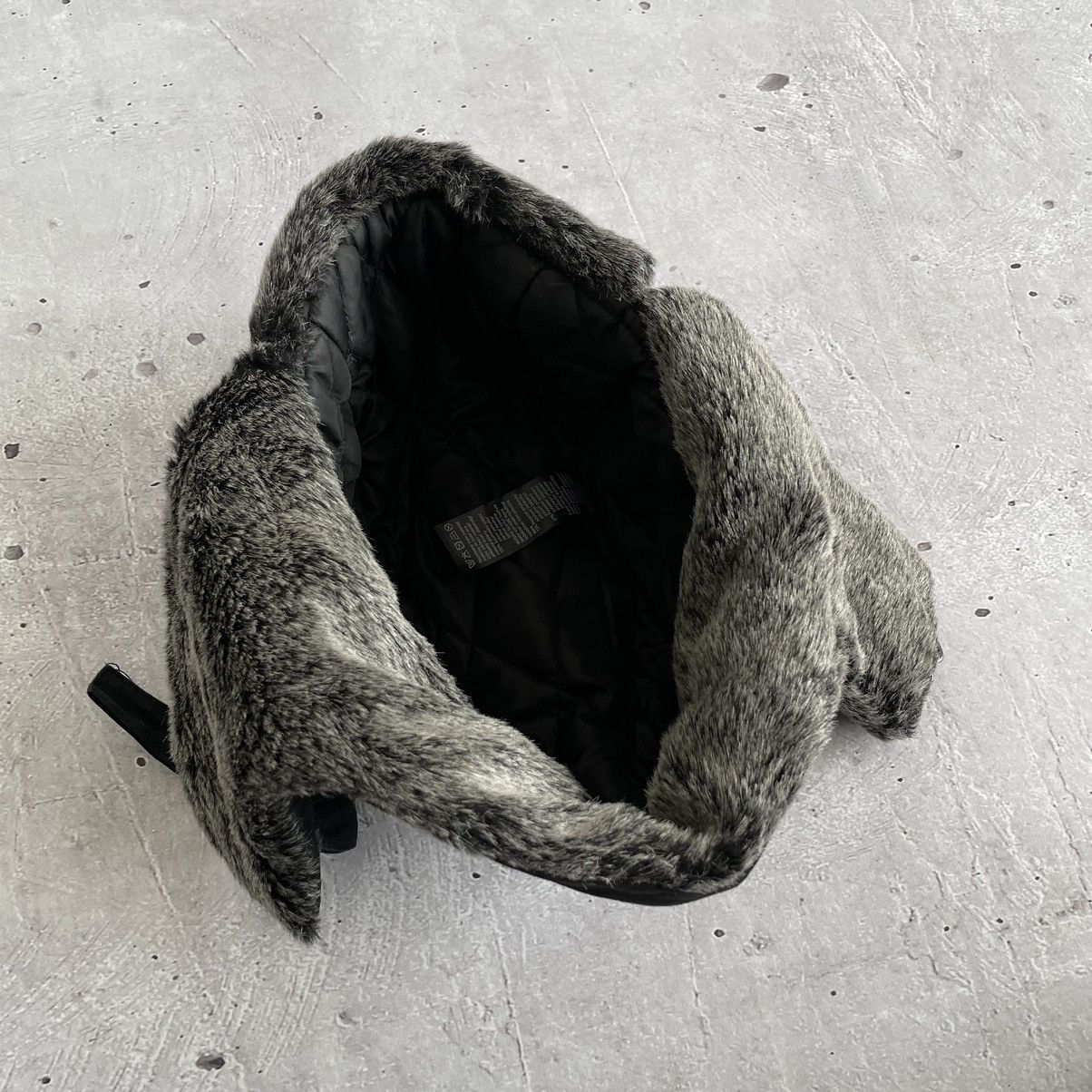 Vintage Vintage Y2k Mohair Ushanka fur hat Fuzzy hype alt opium Size ONE SIZE - 5 Thumbnail