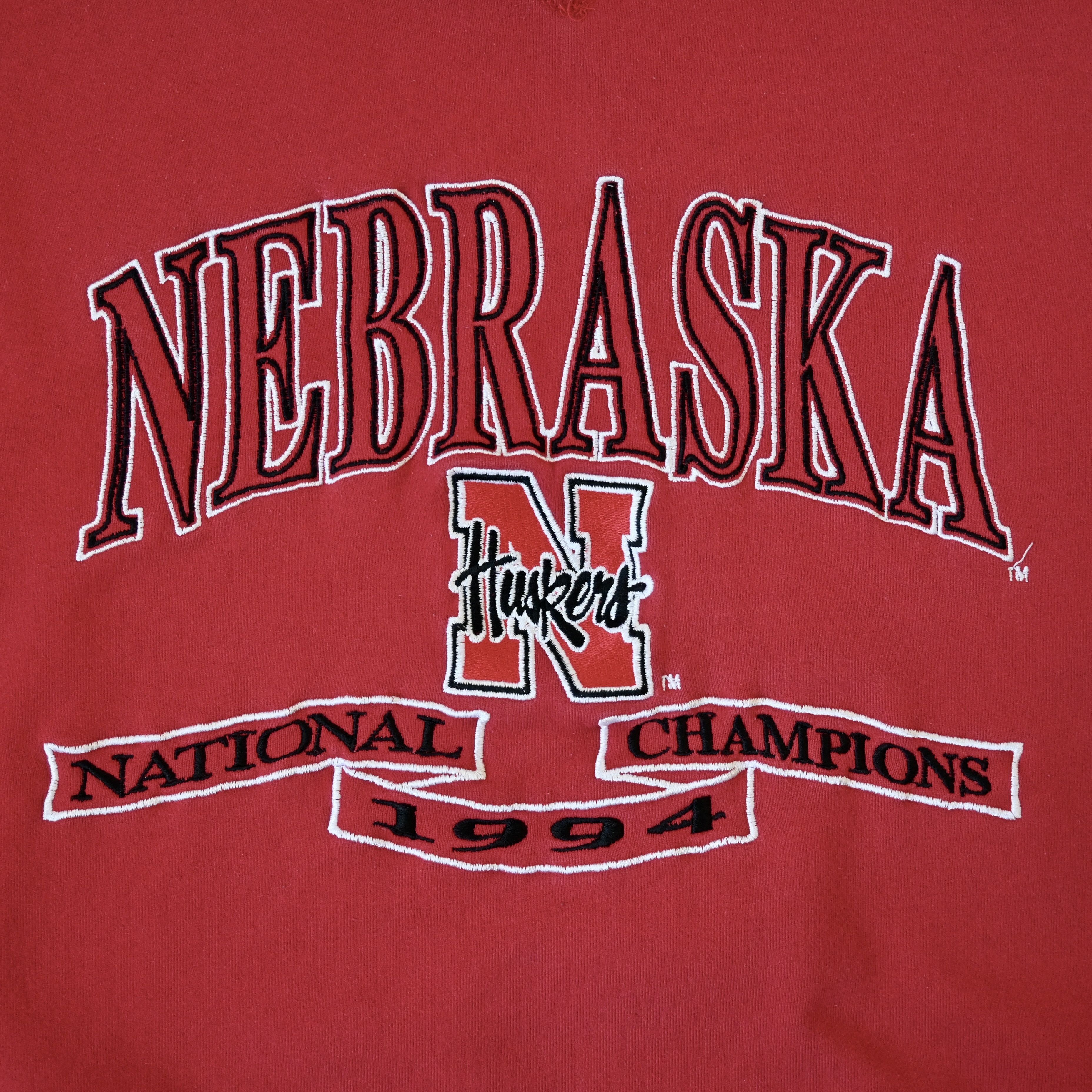 Vintage VTG Nebraska huskers 1994 champion embroidered sweatshirt Size US XL / EU 56 / 4 - 4 Thumbnail