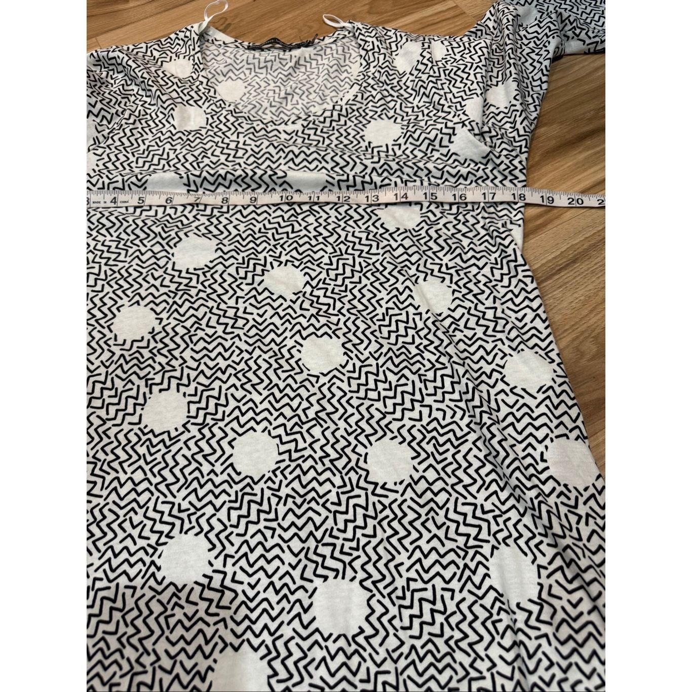 Guru Gudrun Sjoden blouse top tunic pockets lagenlook geometric p Size S / US 4 / IT 40 - 7 Thumbnail