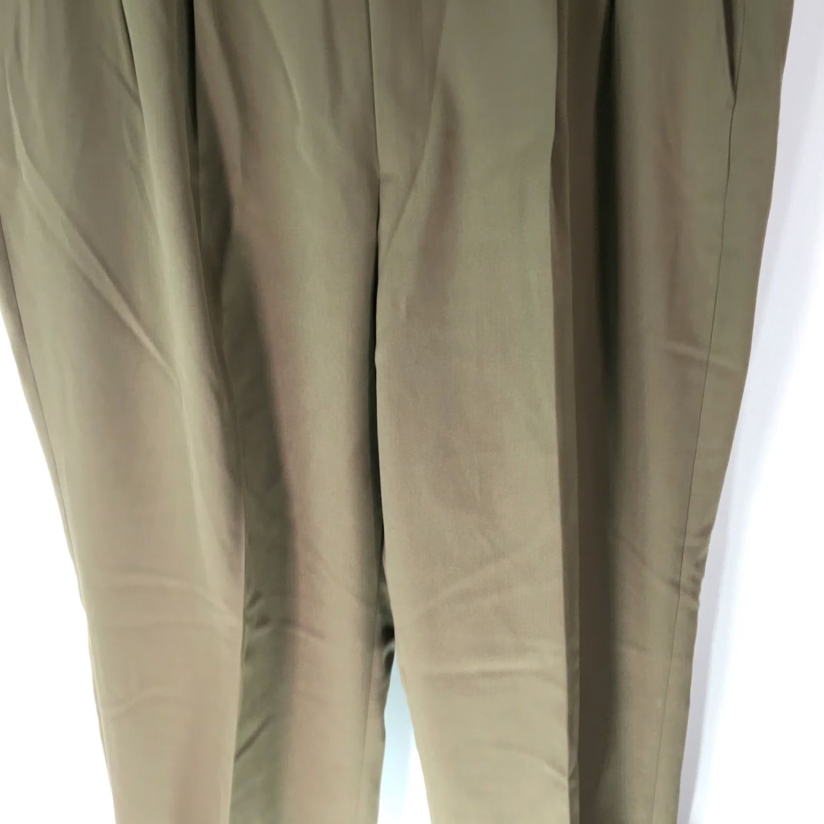 Haggar VINTAGE? No. Haggar Mens Casual Regular Flat Front Straight Tan Dress Pants 38 X 32 Size US 38 / EU 54 - 3 Thumbnail