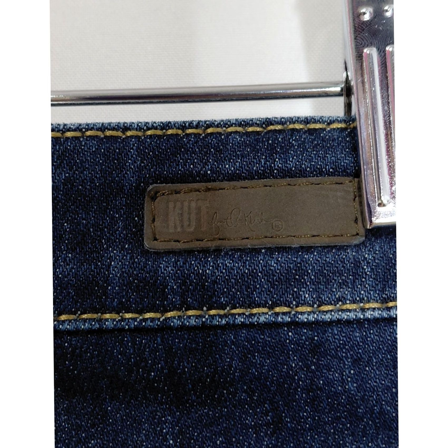 Vintage KUT from the Kloth Stevie Straight Leg Jeans Size 4 Solid Denim KP560MB7 Size 27" / US 4 / IT 40 - 4 Thumbnail