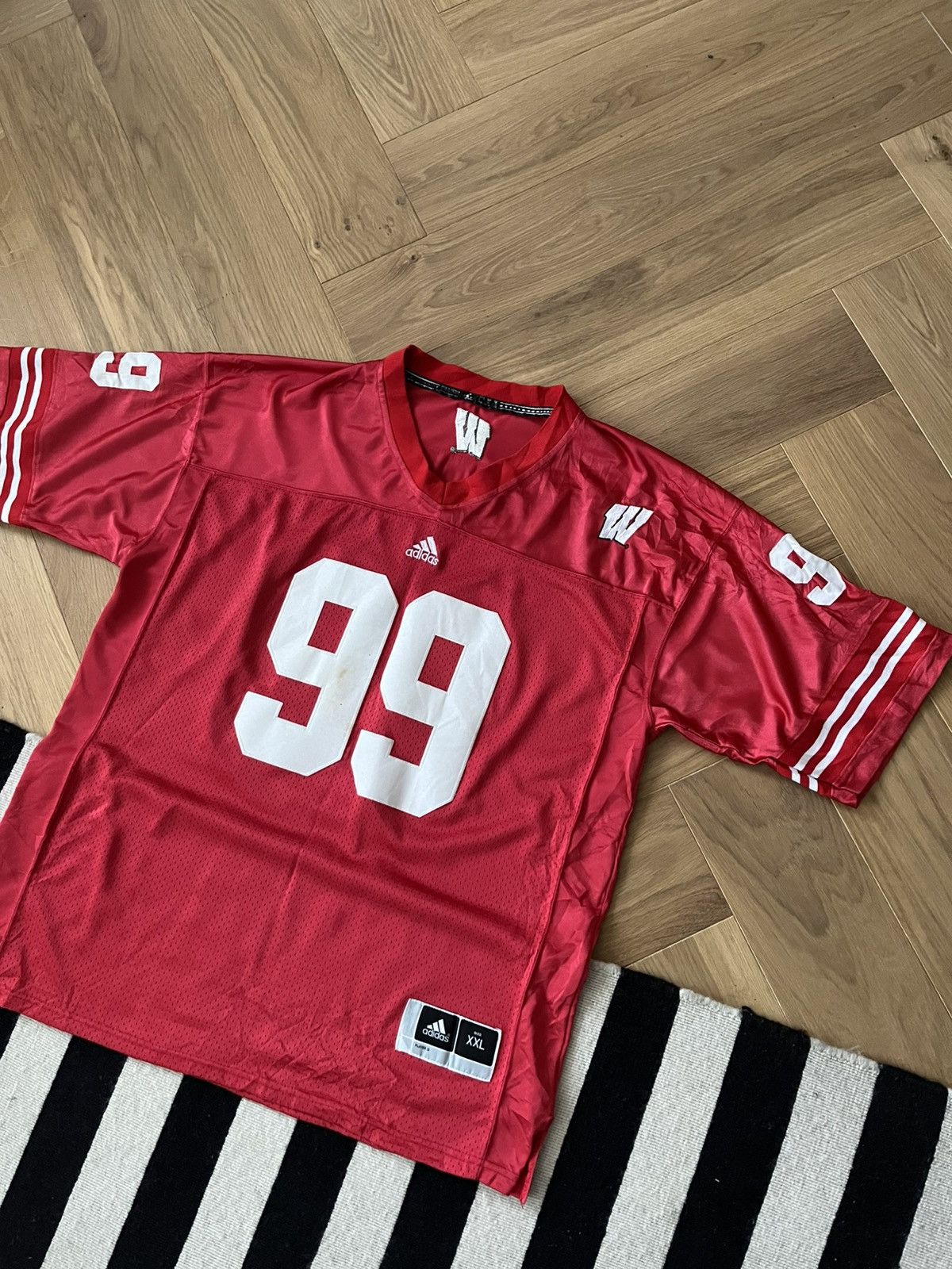 Adidas Wisconsin Badgers #99 J.J. Watt Adidas Replica Jersey Size US XXL / EU 58 / 5 - 4 Thumbnail