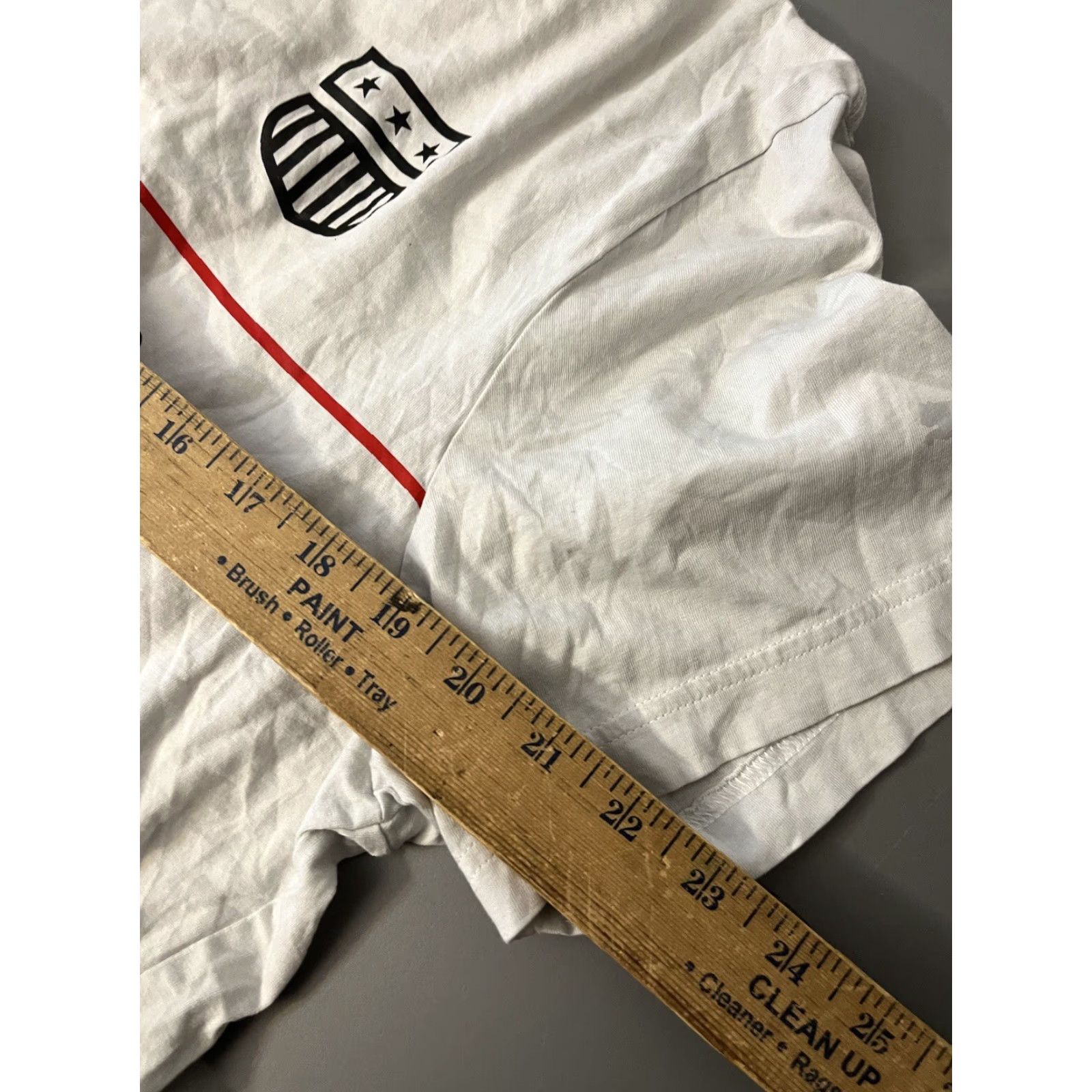 Puma Puma Logo Puma Men T-Shirt XL White Logo Graphic Regular Crew Neck Solid Size US XL / EU 56 / 4 - 5 Thumbnail