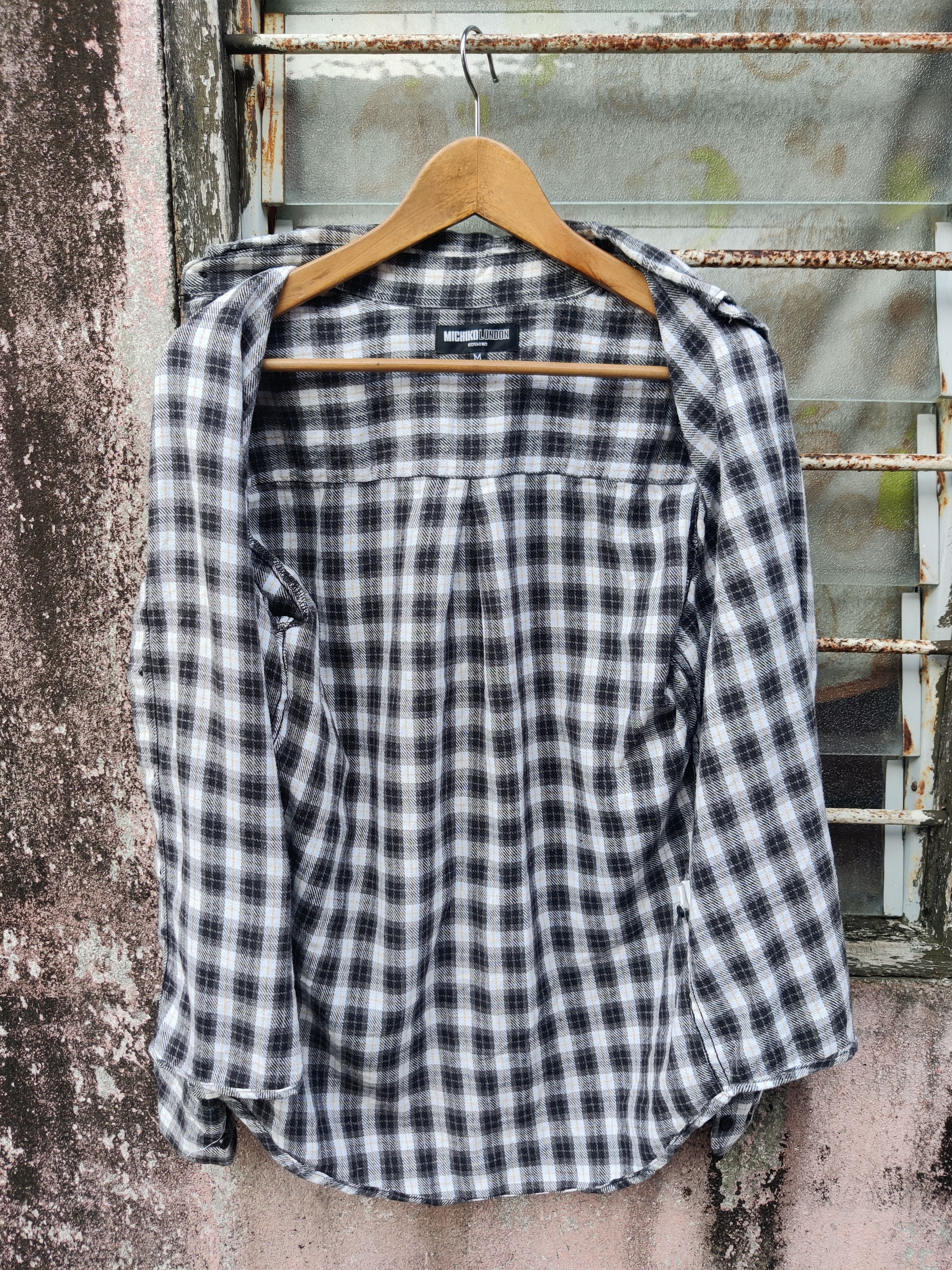Vintage Vintage Michiko London Koshino Flannel Shirt Size US M / EU 48-50 / 2 - 6 Thumbnail