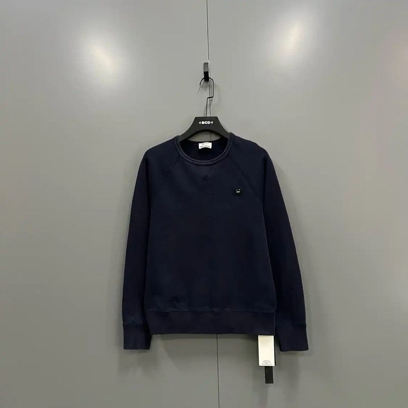 Acne Studios Acne Studios Navy Long Sleeve Sweatshirt Size XS / US 0-2 / IT 36-38 - 1 Thumbnail