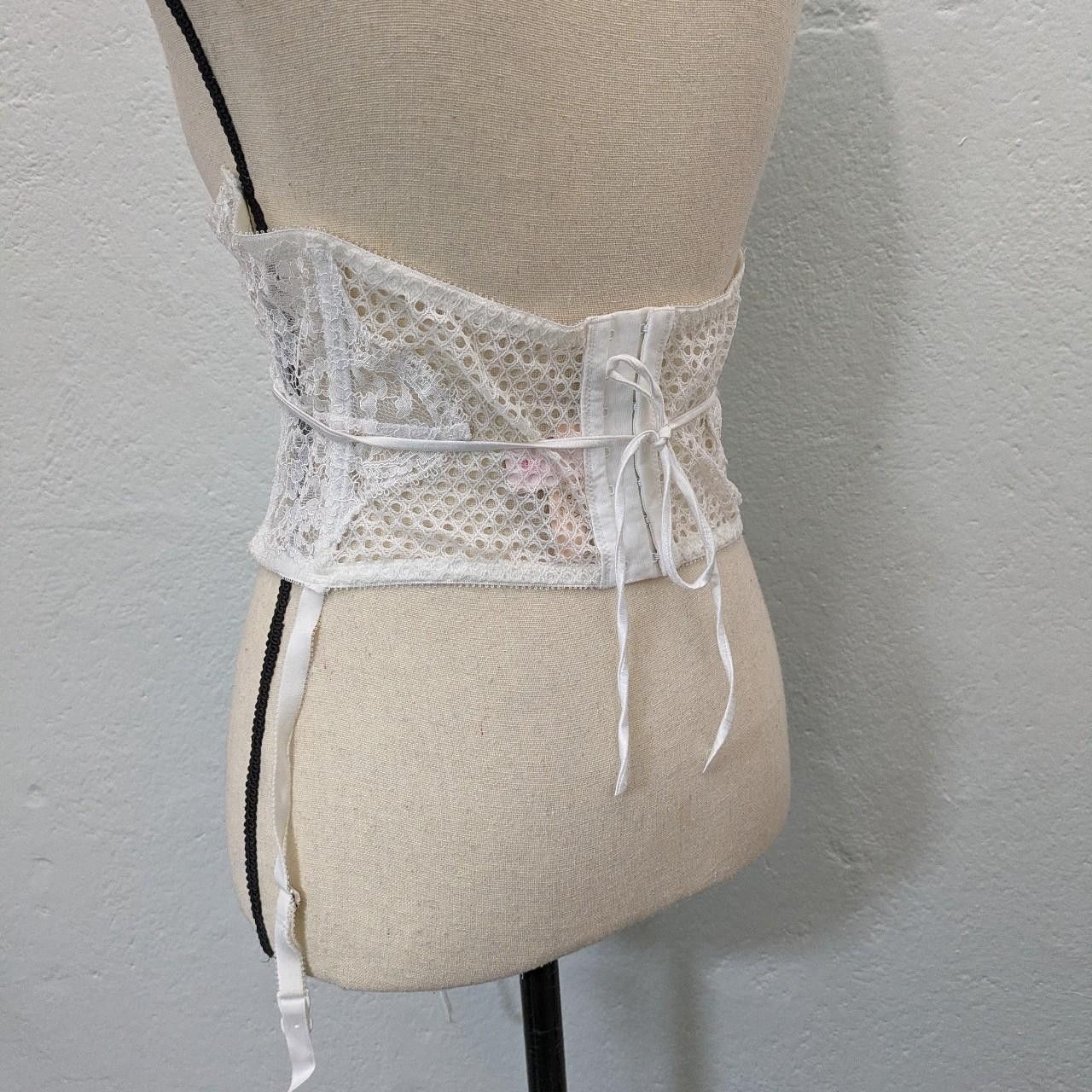 Victoria's Secret White lace garter belt Size ONE SIZE - 2 Thumbnail