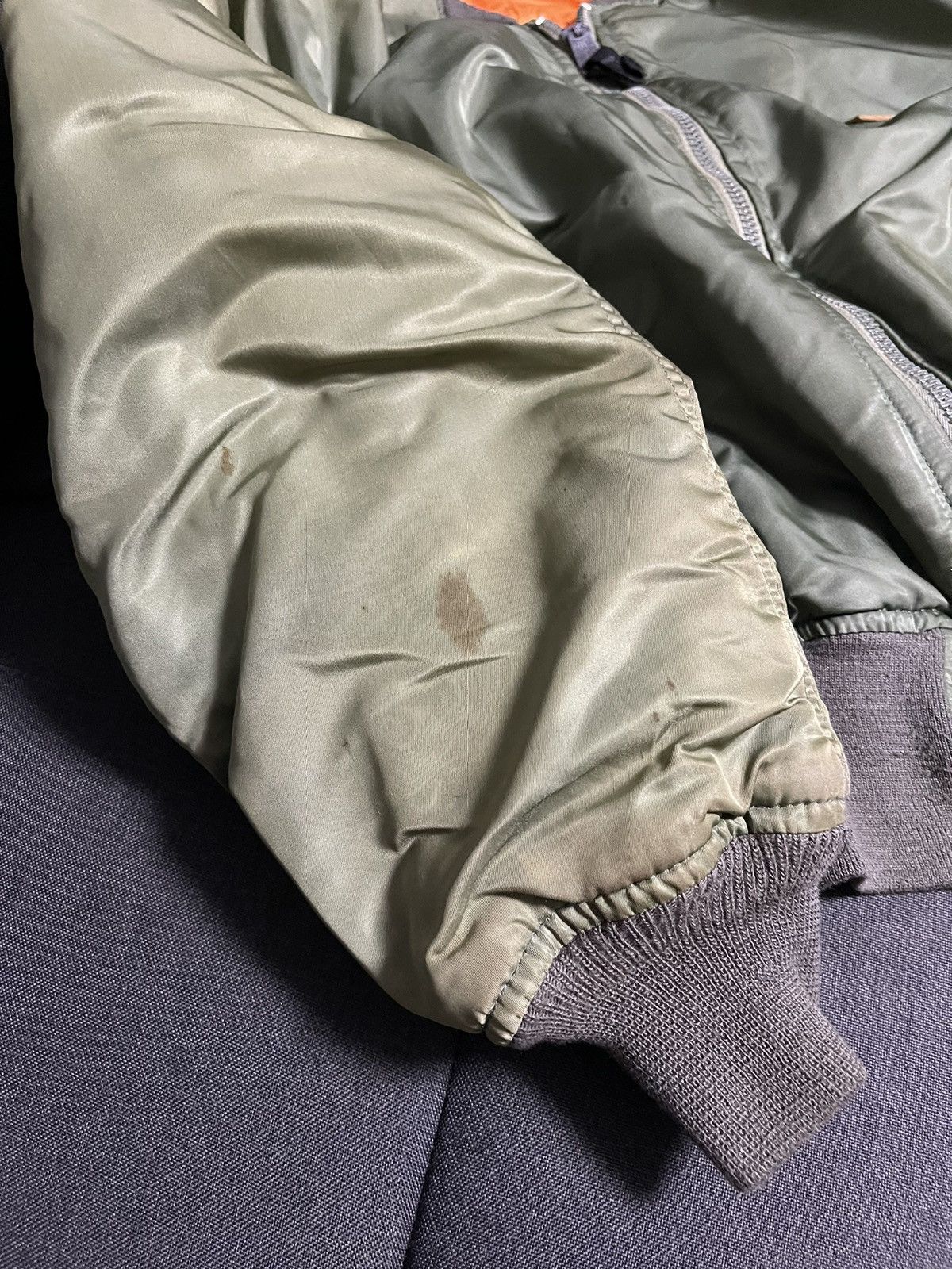 Avirex Vintage Faded Avirex USA MA-1 Bomber Jacket Size US XL / EU 56 / 4 - 5 Thumbnail