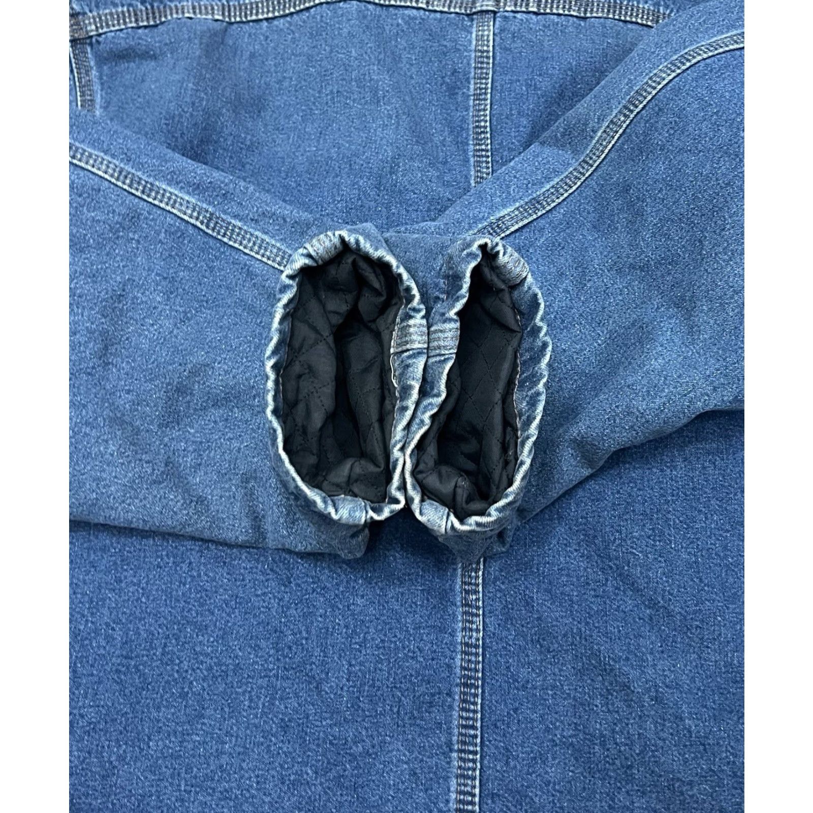 Levi's VINTAGE Levi's Denim Chore Barn Jacket Black Tab M Canada Men Jacket Blue Denim 27” 27.5” 23.5” 27" Size US M / EU 48-50 / 2 - 5 Thumbnail