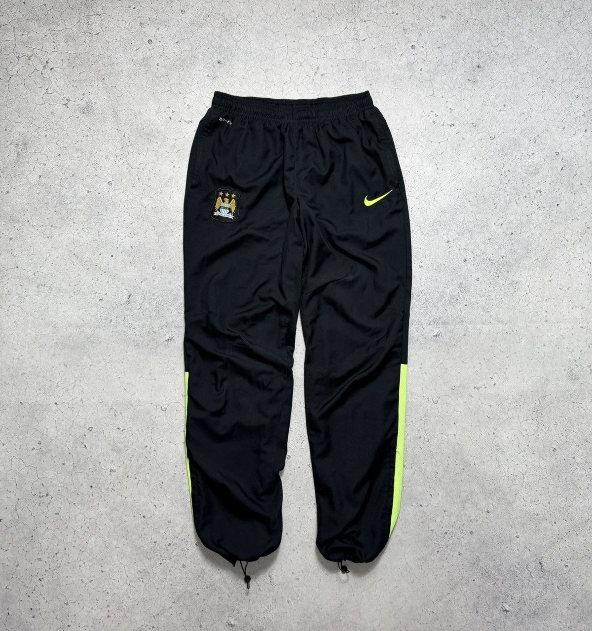 Nike Nike Manchester City Vintage Nylon Baggy Track Pants Soccer Size US 32 / EU 48 - 1 Thumbnail
