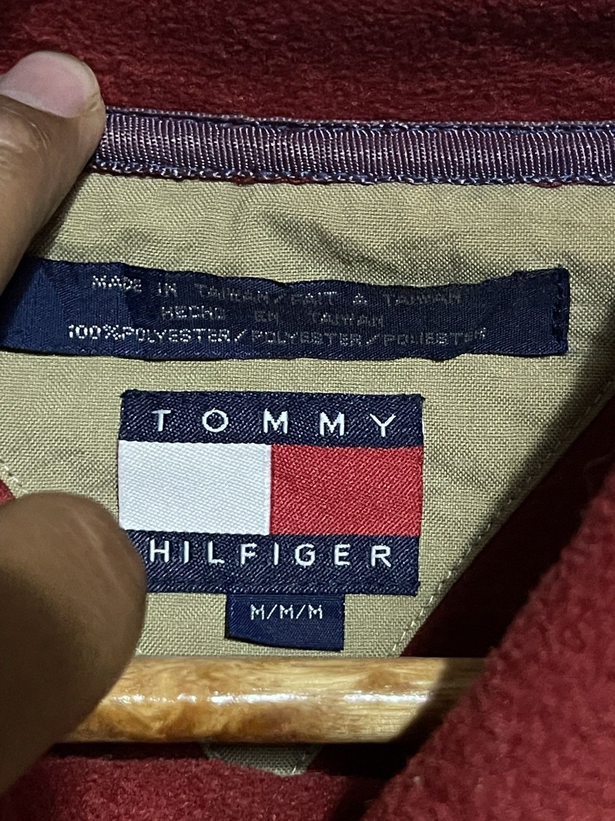 Tommy Hilfiger Vintage Tommy Hilfiger Fleece Size US L / EU 52-54 / 3 - 3 Thumbnail
