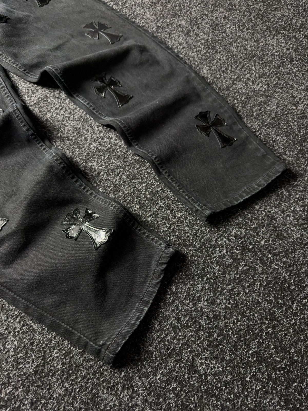 Levi's Vintage Clothing Vintage 90s Archival Levi’s Hearts Style Cross Denim Jeans Size US 33 - 4 Thumbnail
