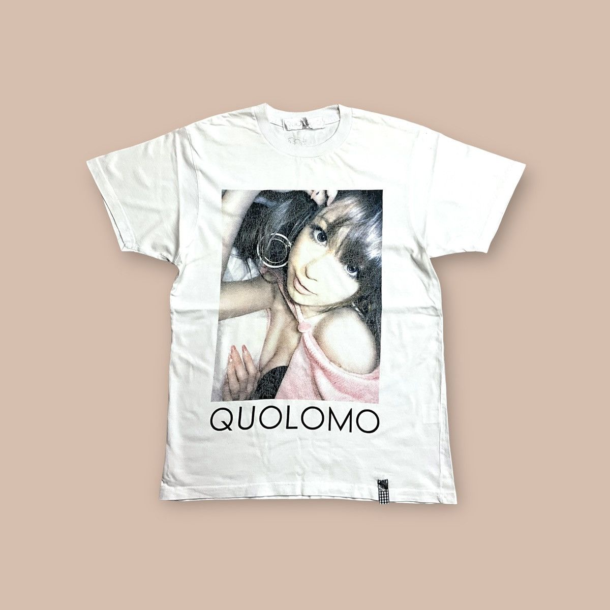 Japanese Brand QUOLOMO X AYUSE KOZUE Whit Portrait Tee Size US M / EU 48-50 / 2 - 1 Thumbnail