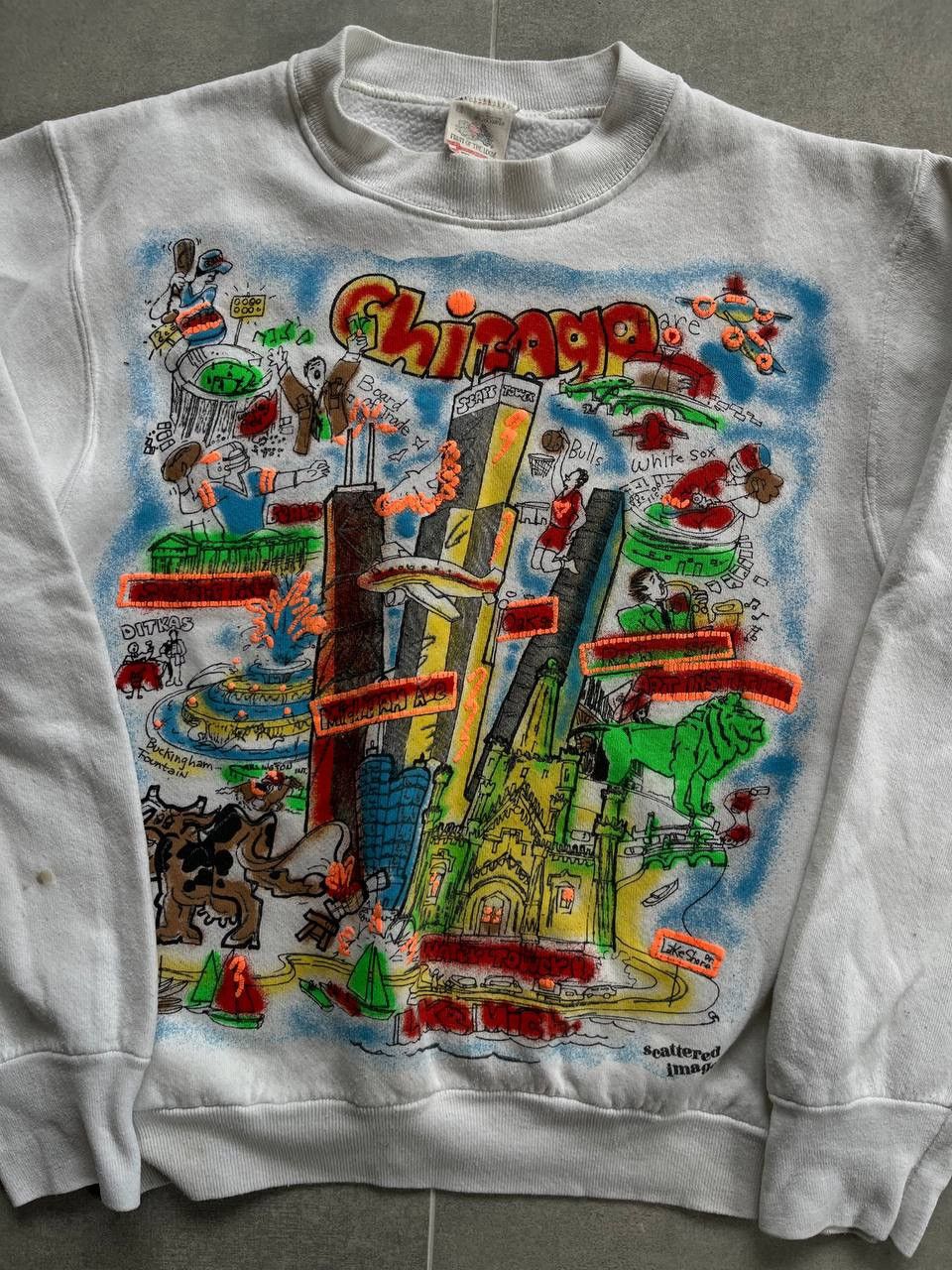 Vintage Vintage 90s Scattered Images Chicago Painted Sweatshirt Size US M / EU 48-50 / 2 - 2 Thumbnail
