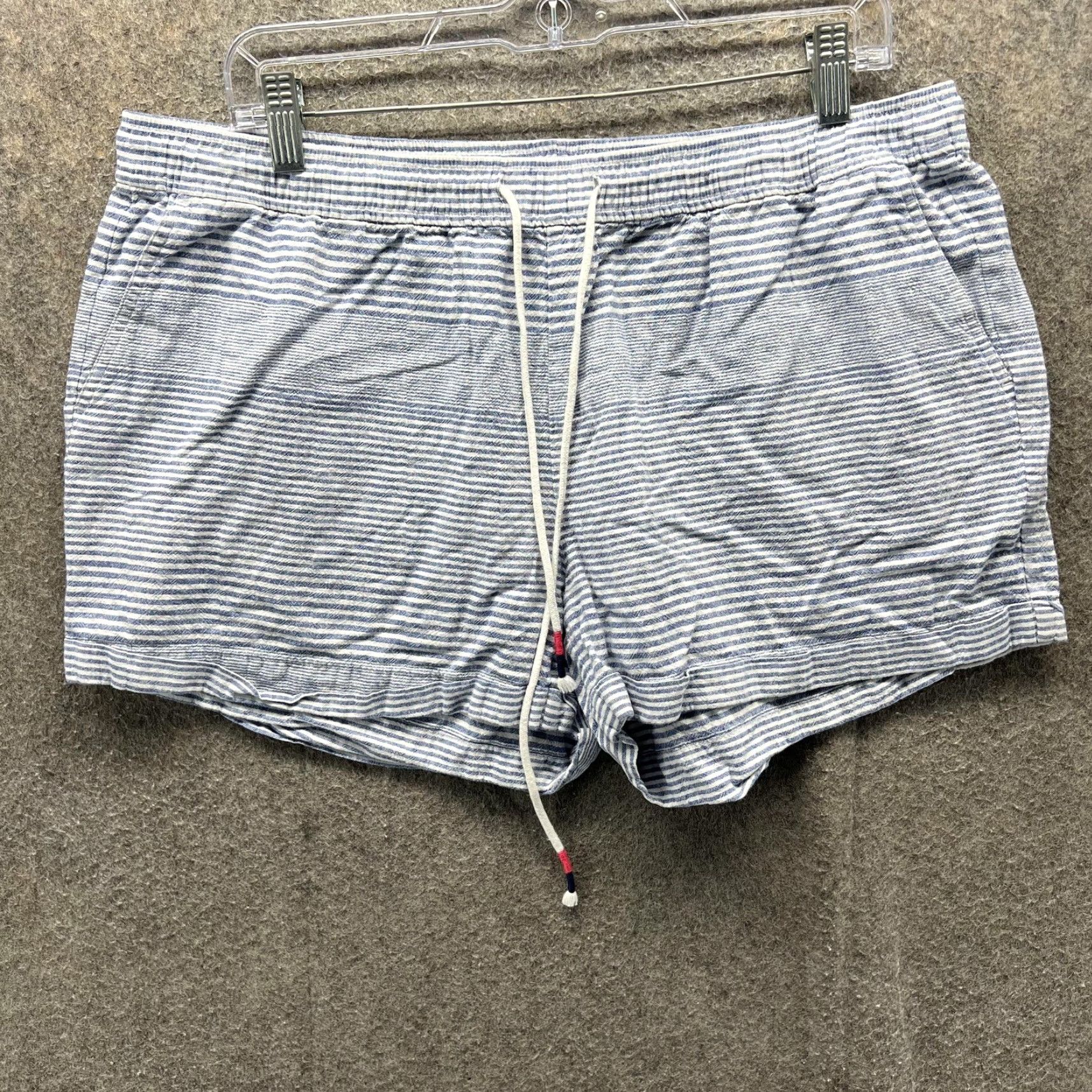 Vineyard Vines Vineyard Vines Shorts Women Large Blue Striped Linen Cotton Drawstring Chino Size 36" / US 14 / IT 50 - 2 Thumbnail