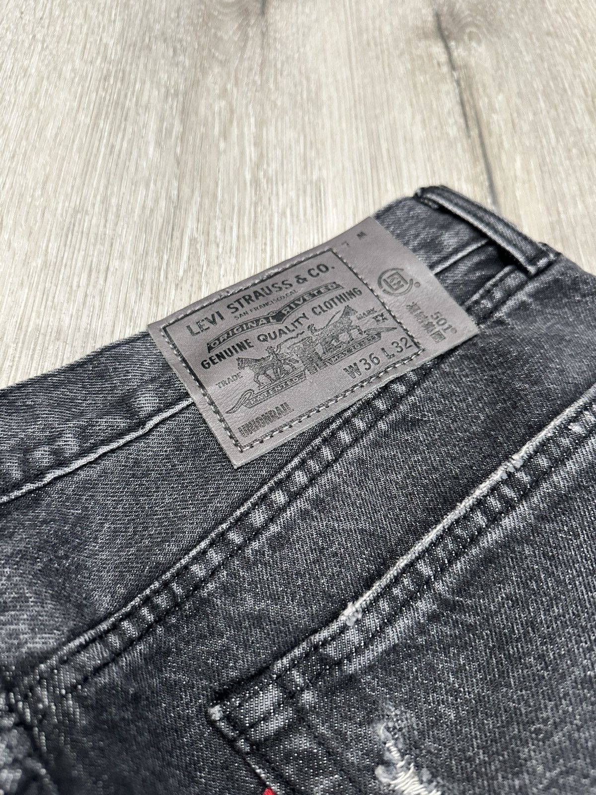 CLOT × Levi's CLOT X Levi’s 501 UNIONRAIL BLACK DENIM SIZE 36 Size US 36 / EU 52 - 5 Thumbnail
