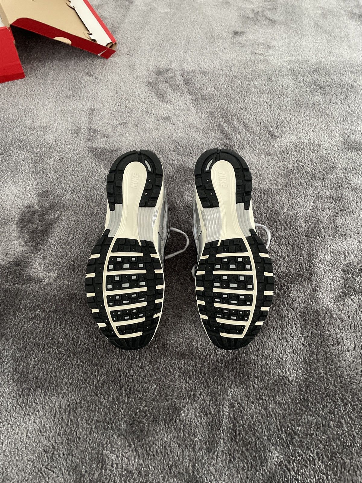 Nike Nike p-6000 Size US 8 / EU 41 - 6 Thumbnail