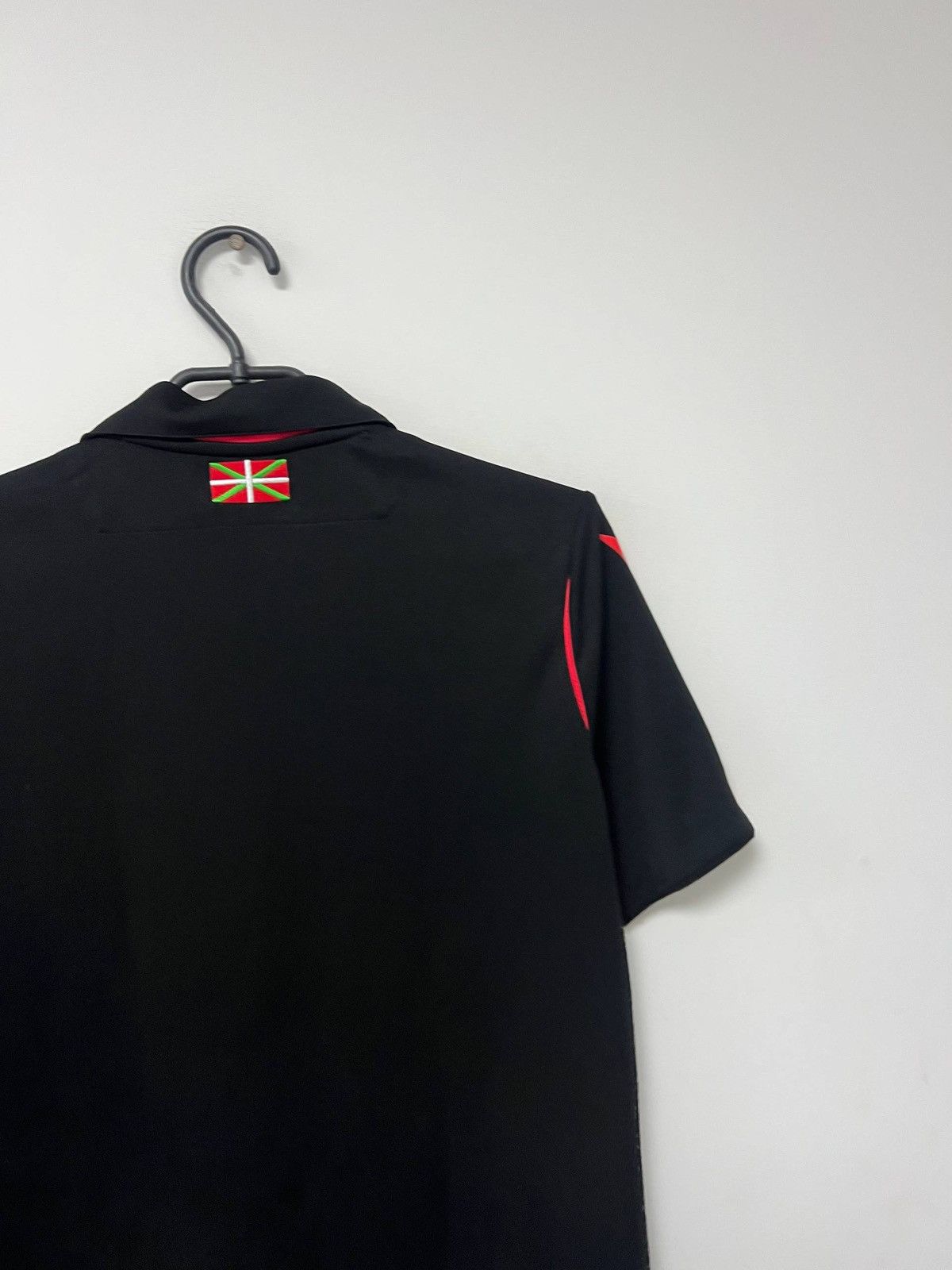 Macron Vintage Real Sociedad 2020/2021 Away Football Shirt Macron S Size US S / EU 44-46 / 1 - 13 Thumbnail