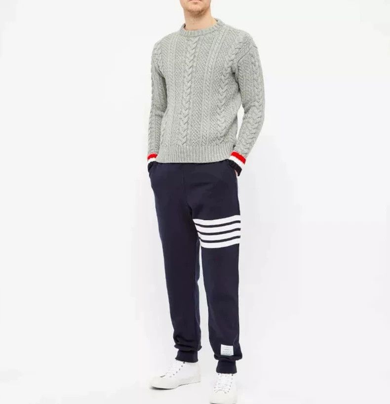 Thom Browne Thom Browne size2 Sports and casual pants Size US 26 / EU 42 - 2 Thumbnail
