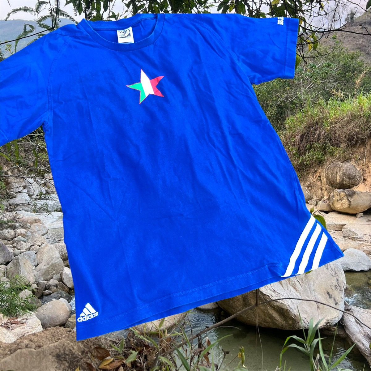 Vintage Italy 2010 fifa World Cup South Africa adidas tee shirt Size US M / EU 48-50 / 2 - 2 Thumbnail